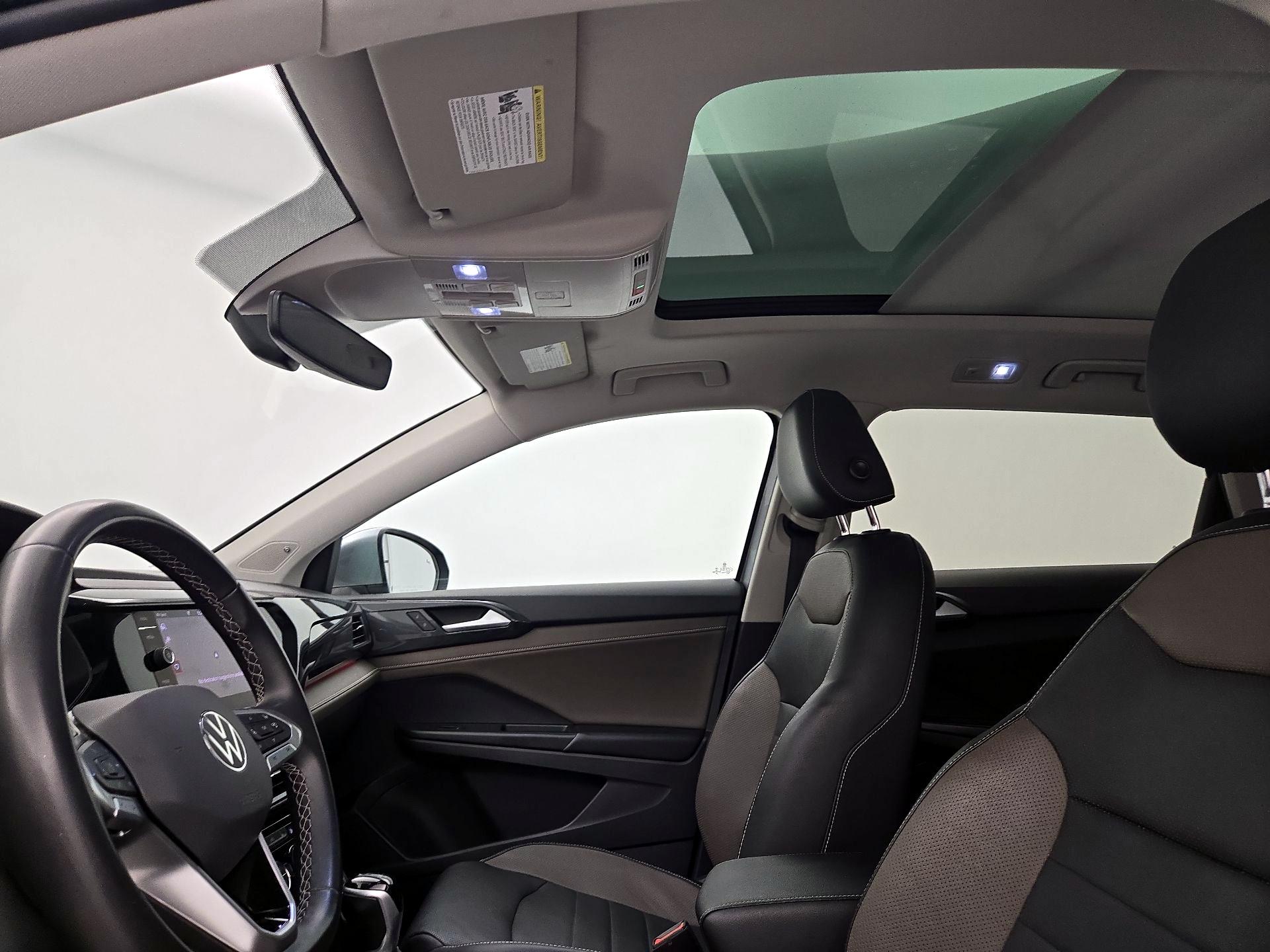 Thumbnail: 2022 Volkswagen Taos - 20