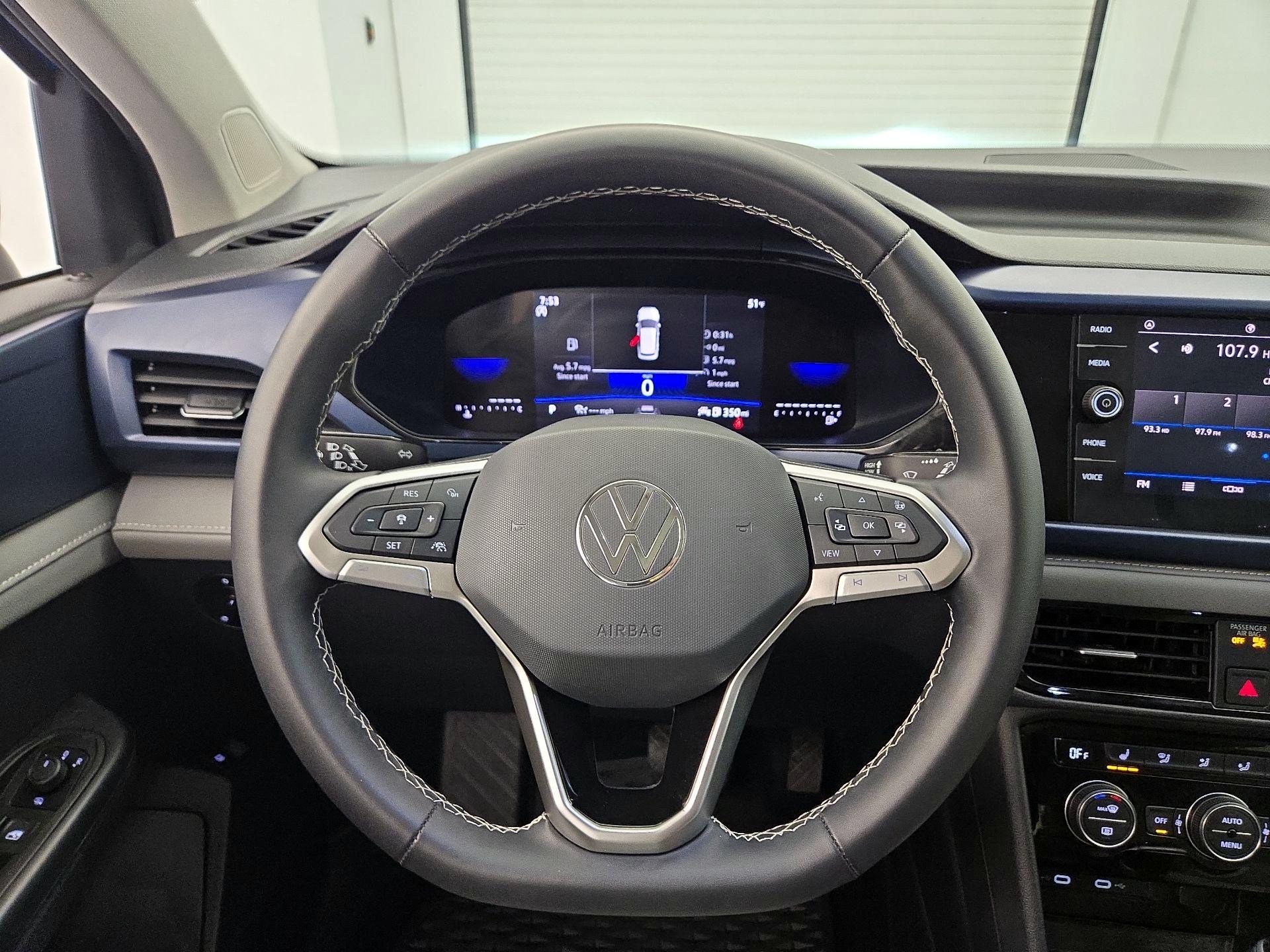 Thumbnail: 2024 Volkswagen Taos - 10