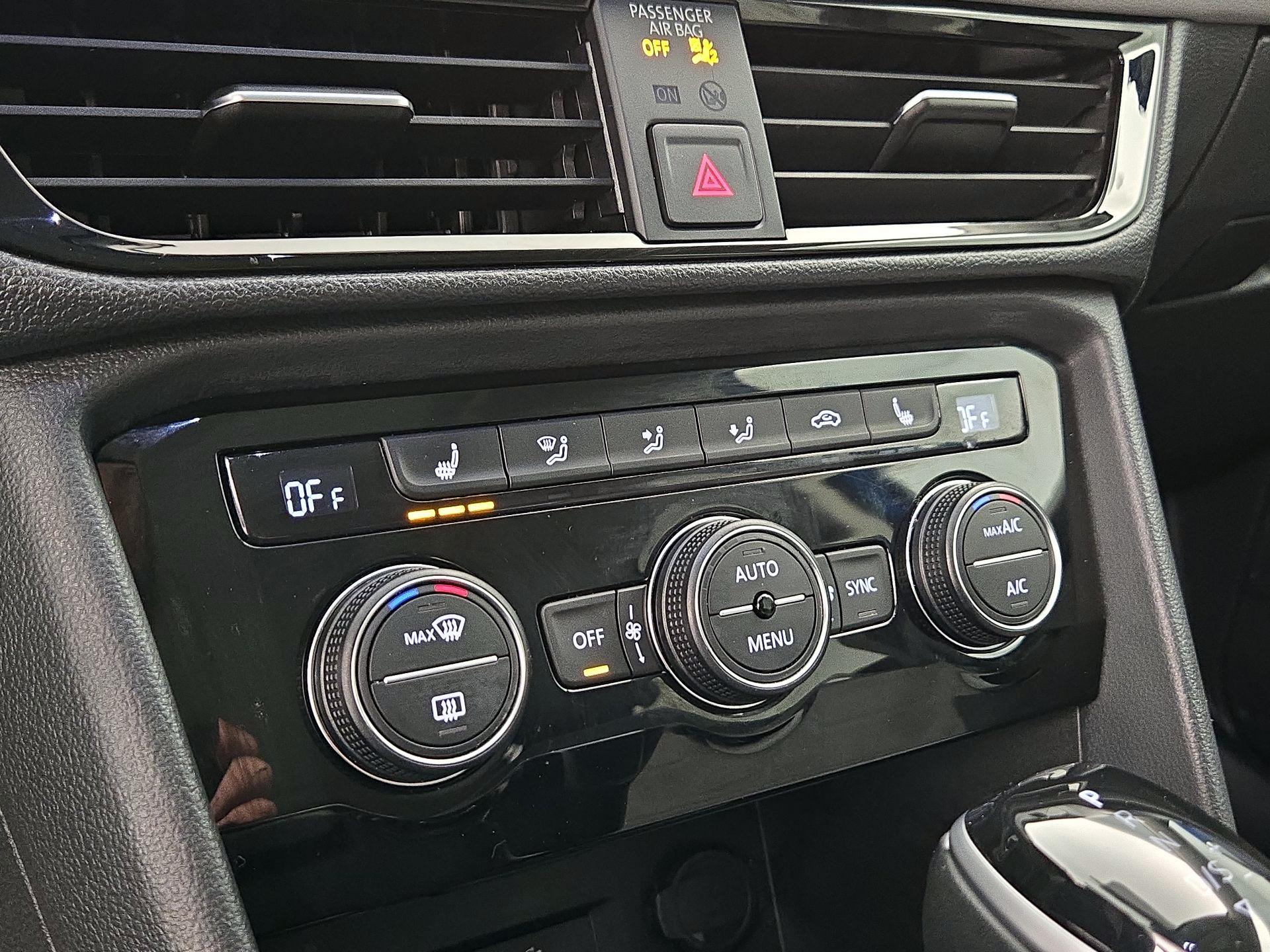 Thumbnail: 2024 Volkswagen Taos - 16