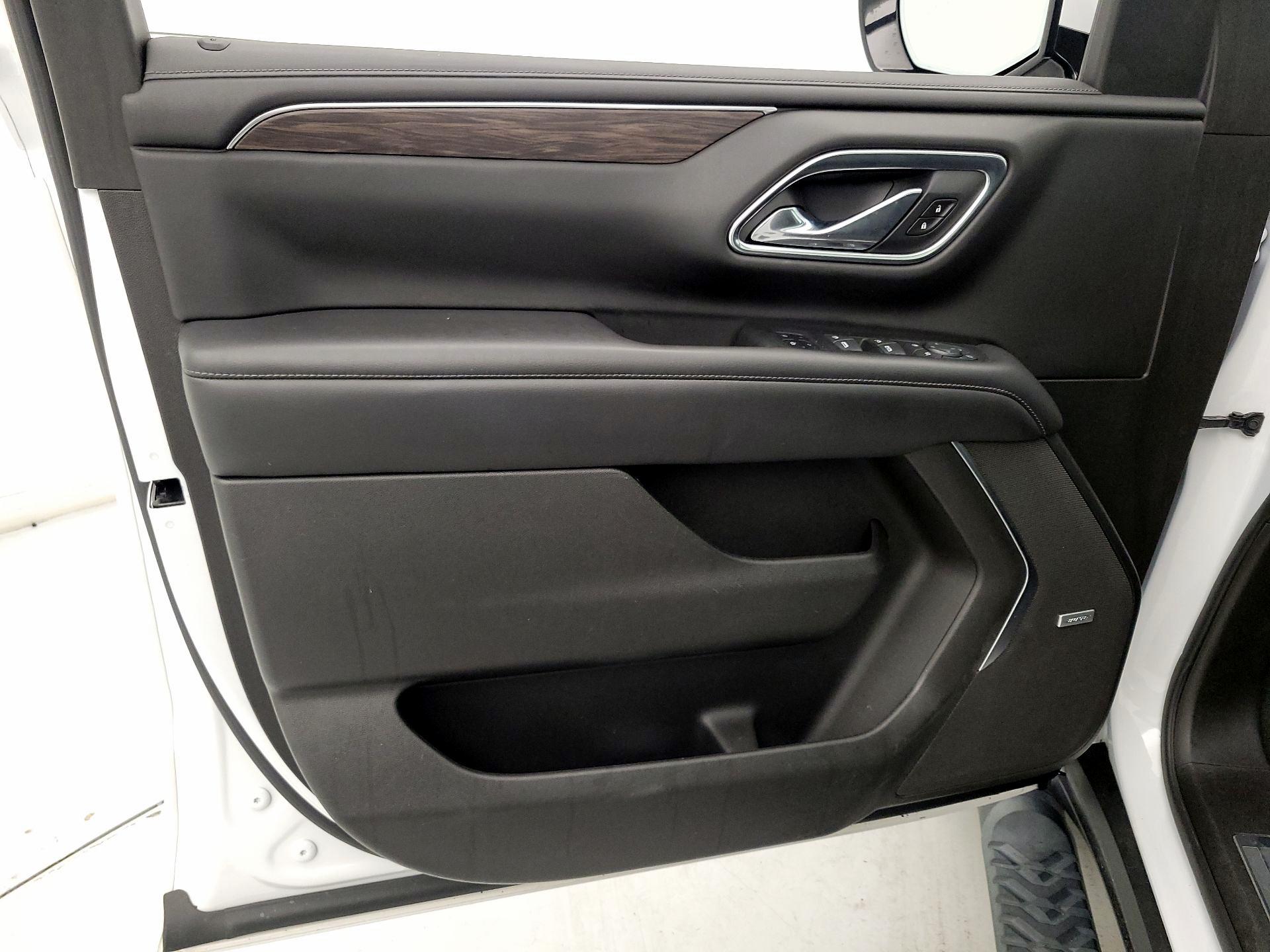 Thumbnail: 2021 Chevrolet Tahoe - 12