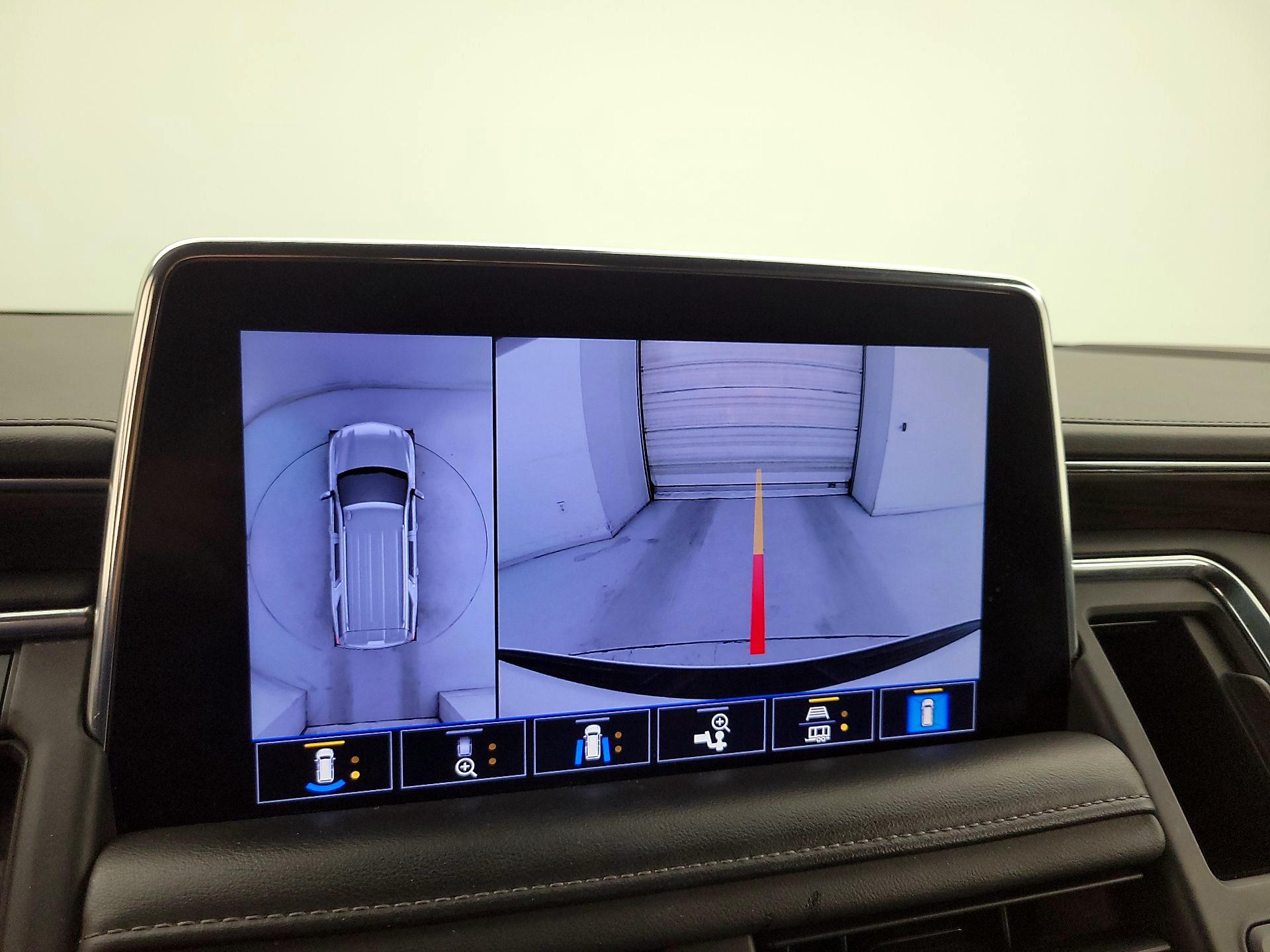 Thumbnail: 2021 Chevrolet Tahoe - 14