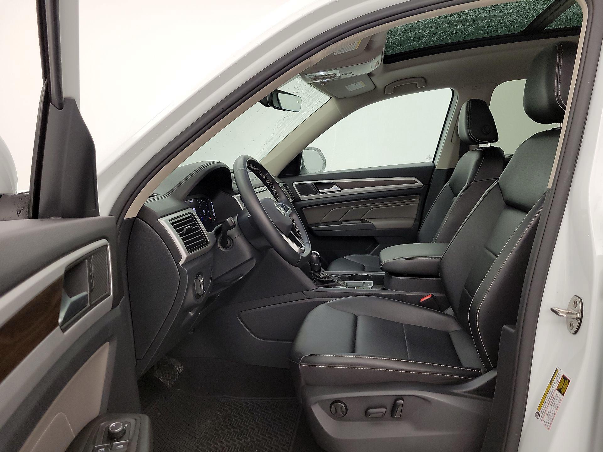 Thumbnail: 2022 Volkswagen Atlas - 11