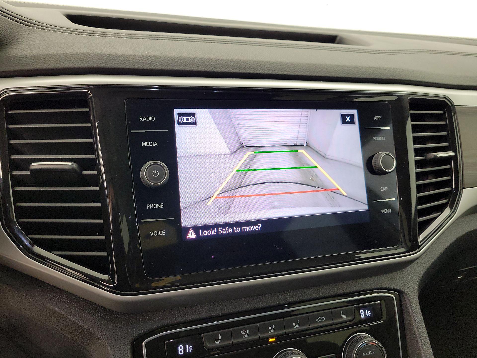 Thumbnail: 2022 Volkswagen Atlas - 14