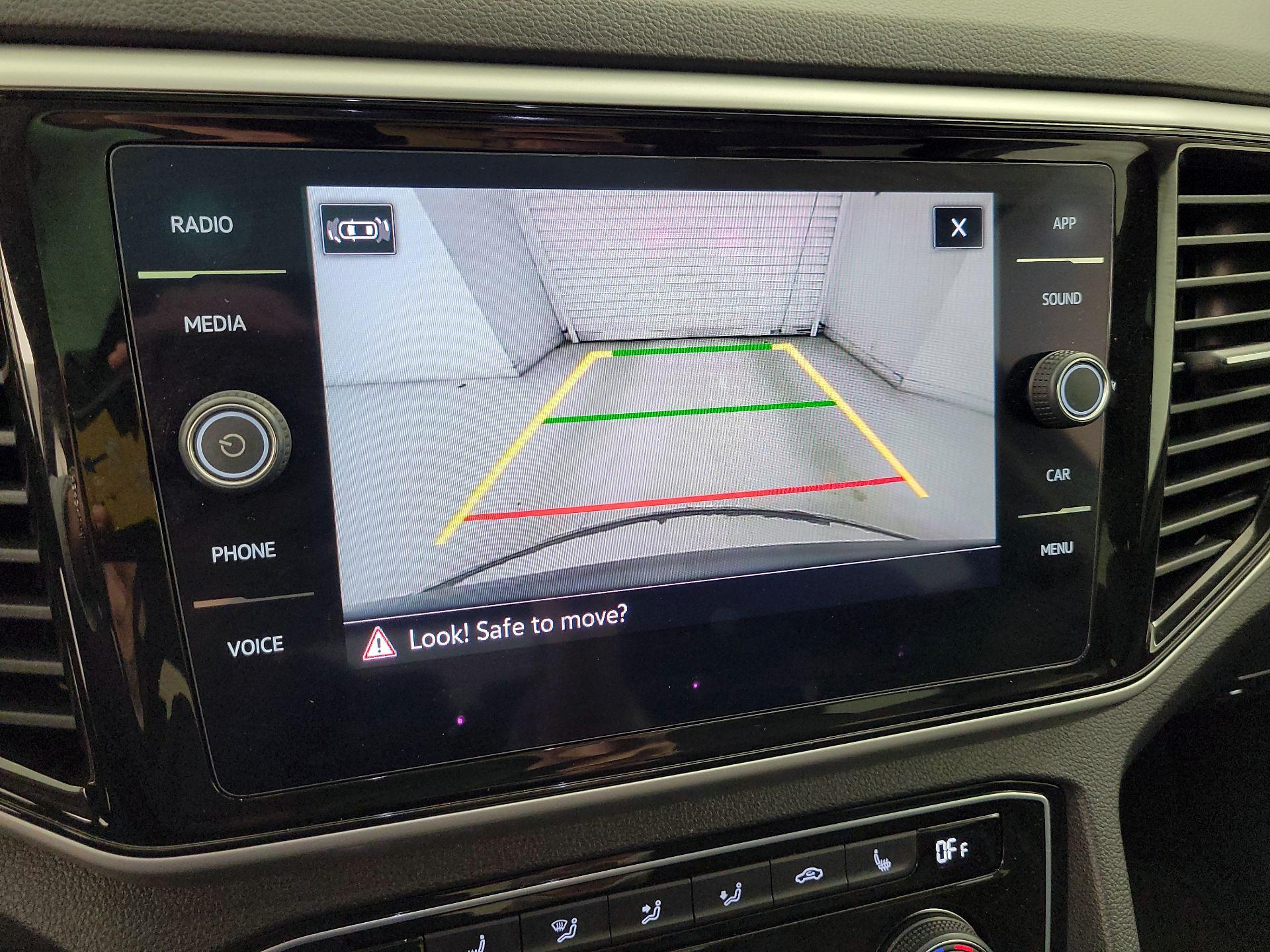 Thumbnail: 2022 Volkswagen Atlas - 14