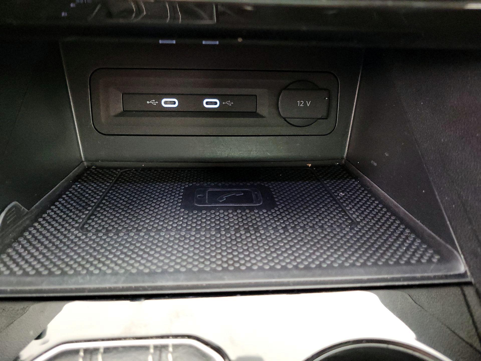 Thumbnail: 2022 Volkswagen Atlas - 18