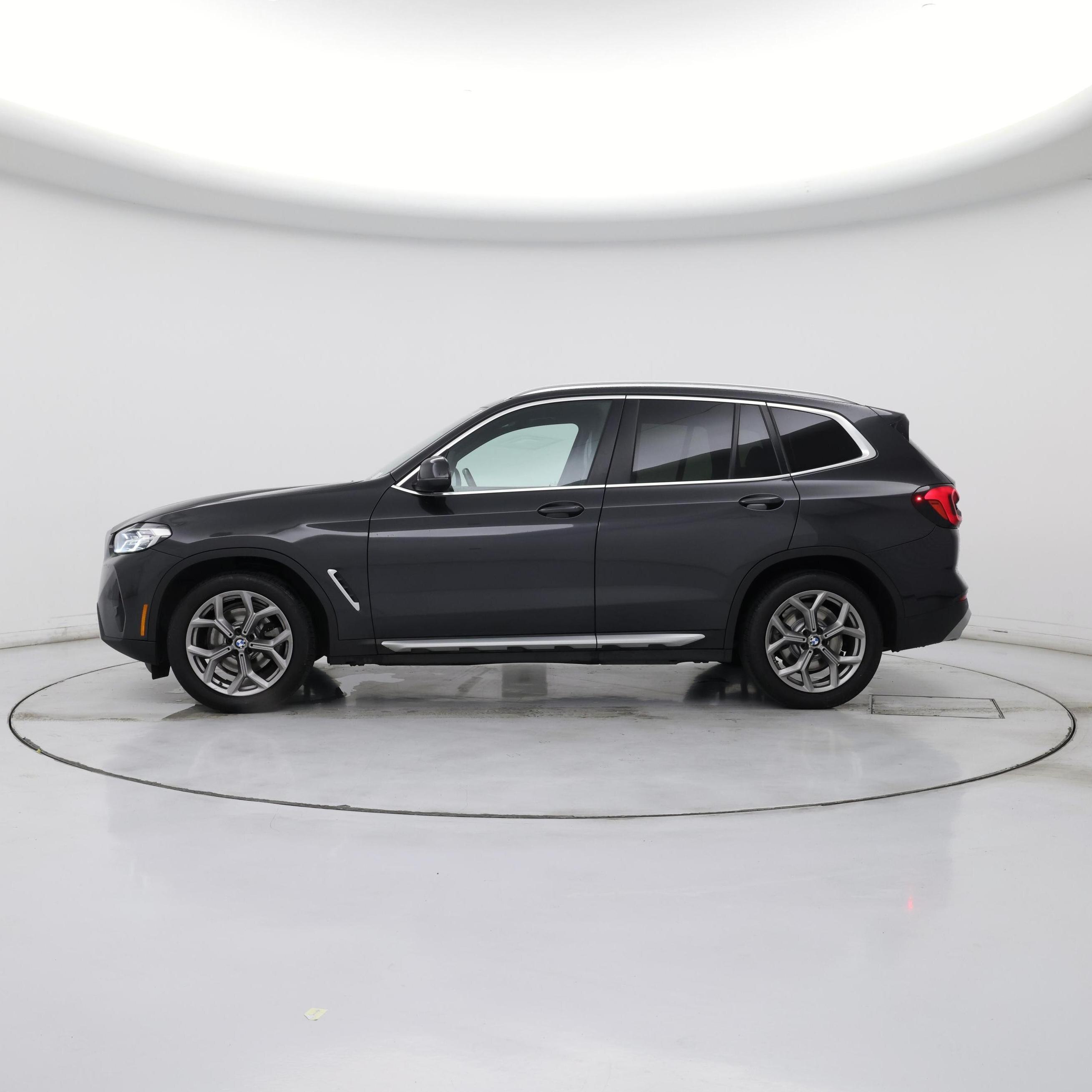 Thumbnail: 2022 BMW X3 - 3