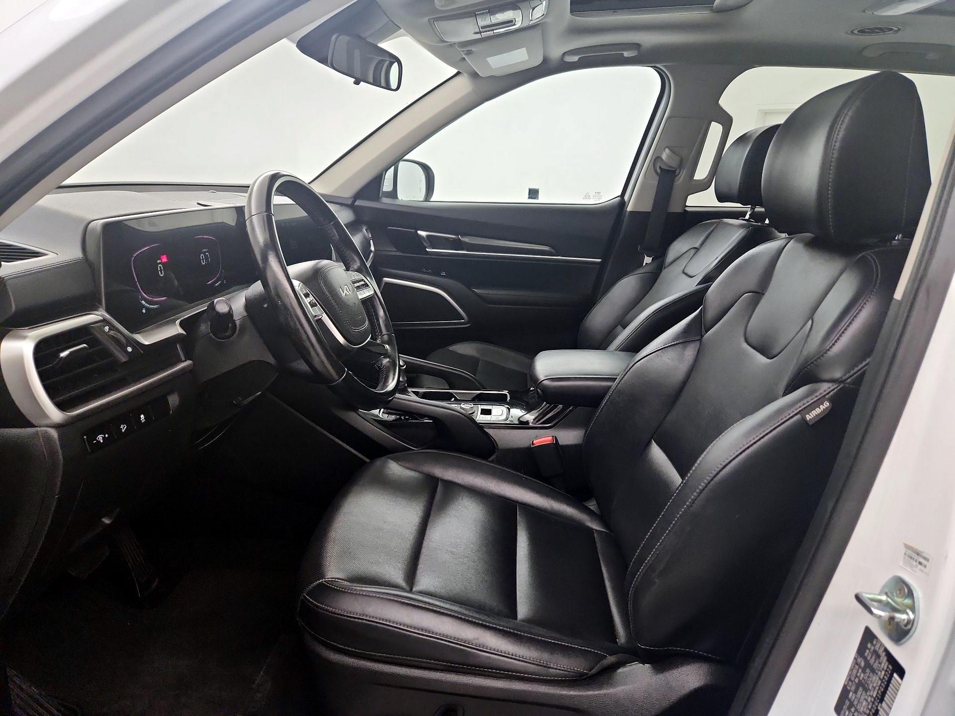 Thumbnail: 2023 Kia Telluride - 11