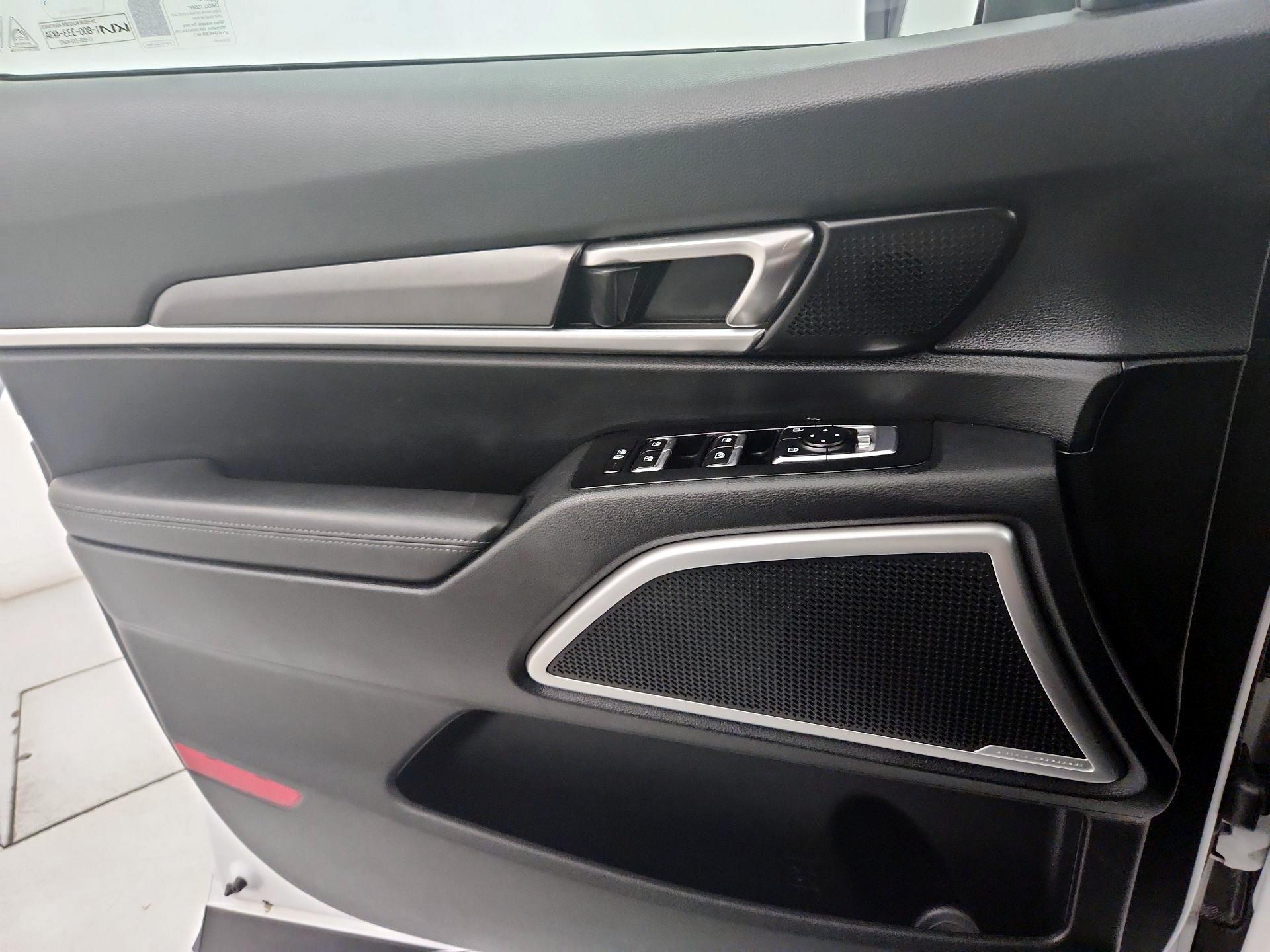 Thumbnail: 2023 Kia Telluride - 12