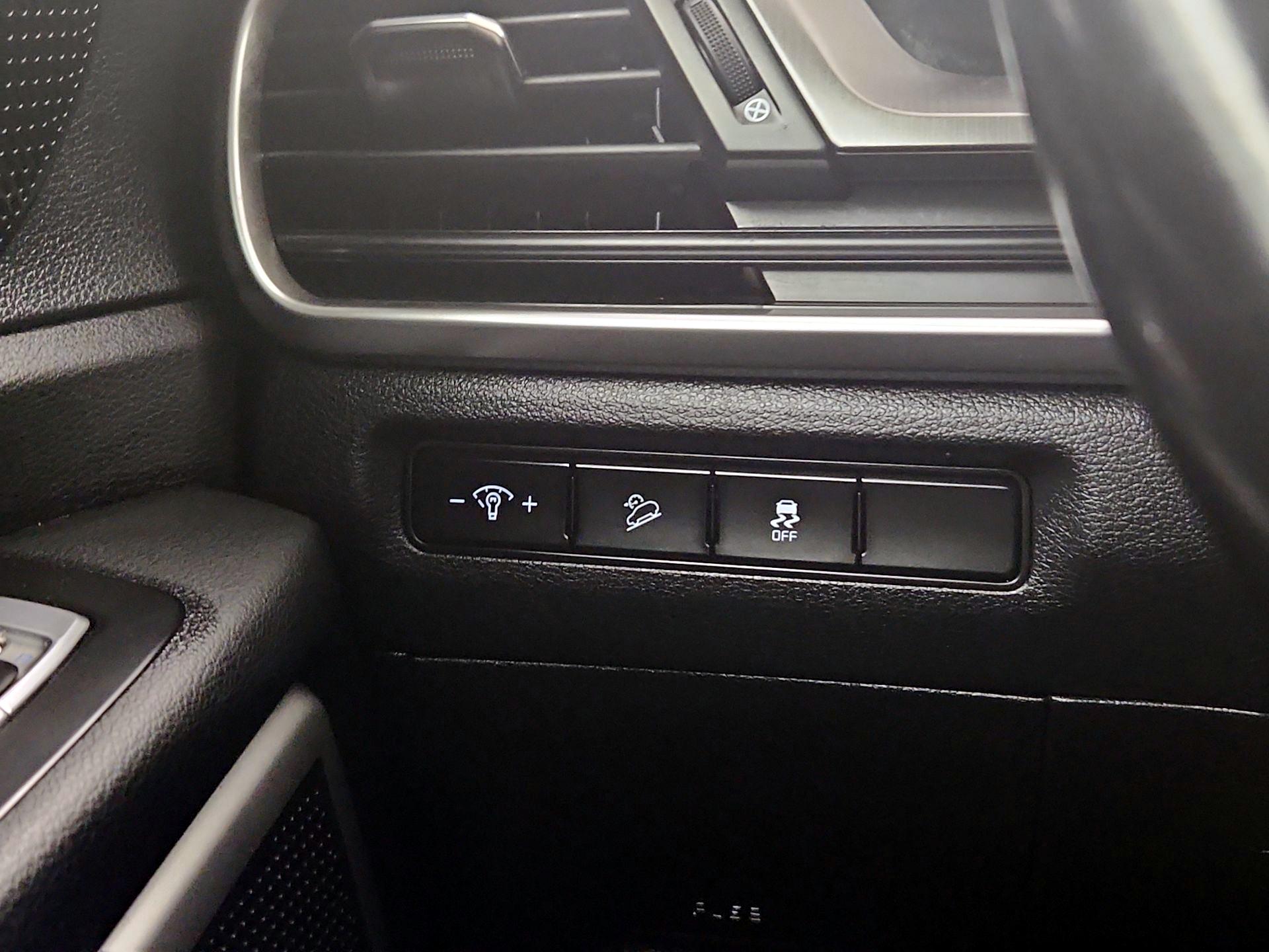 Thumbnail: 2023 Kia Telluride - 13