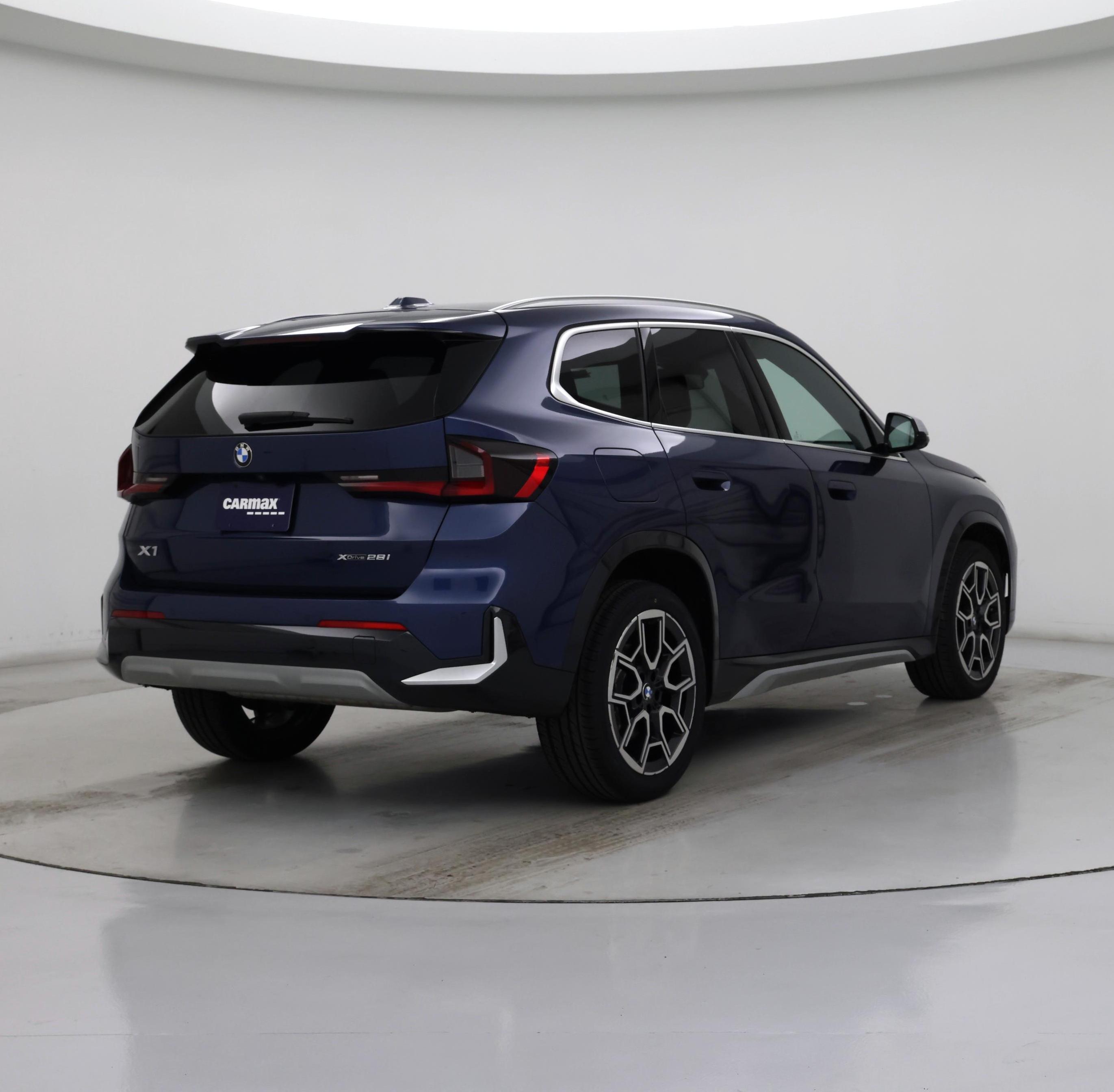 Thumbnail: 2023 BMW X1 - 8