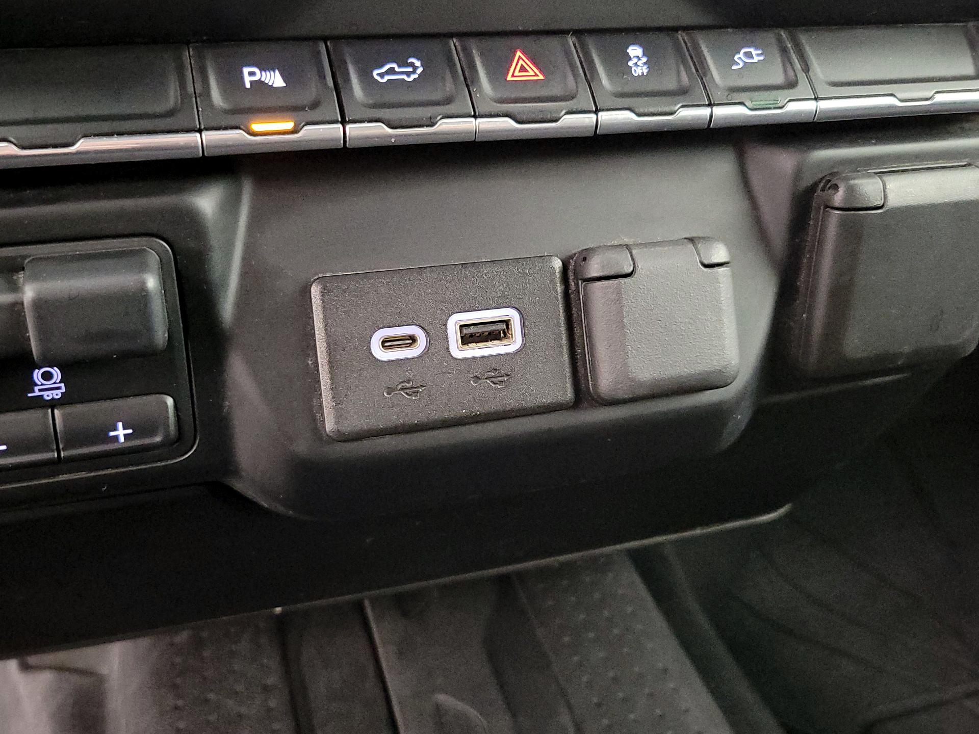 Thumbnail: 2022 Chevrolet Silverado 2500 - 18