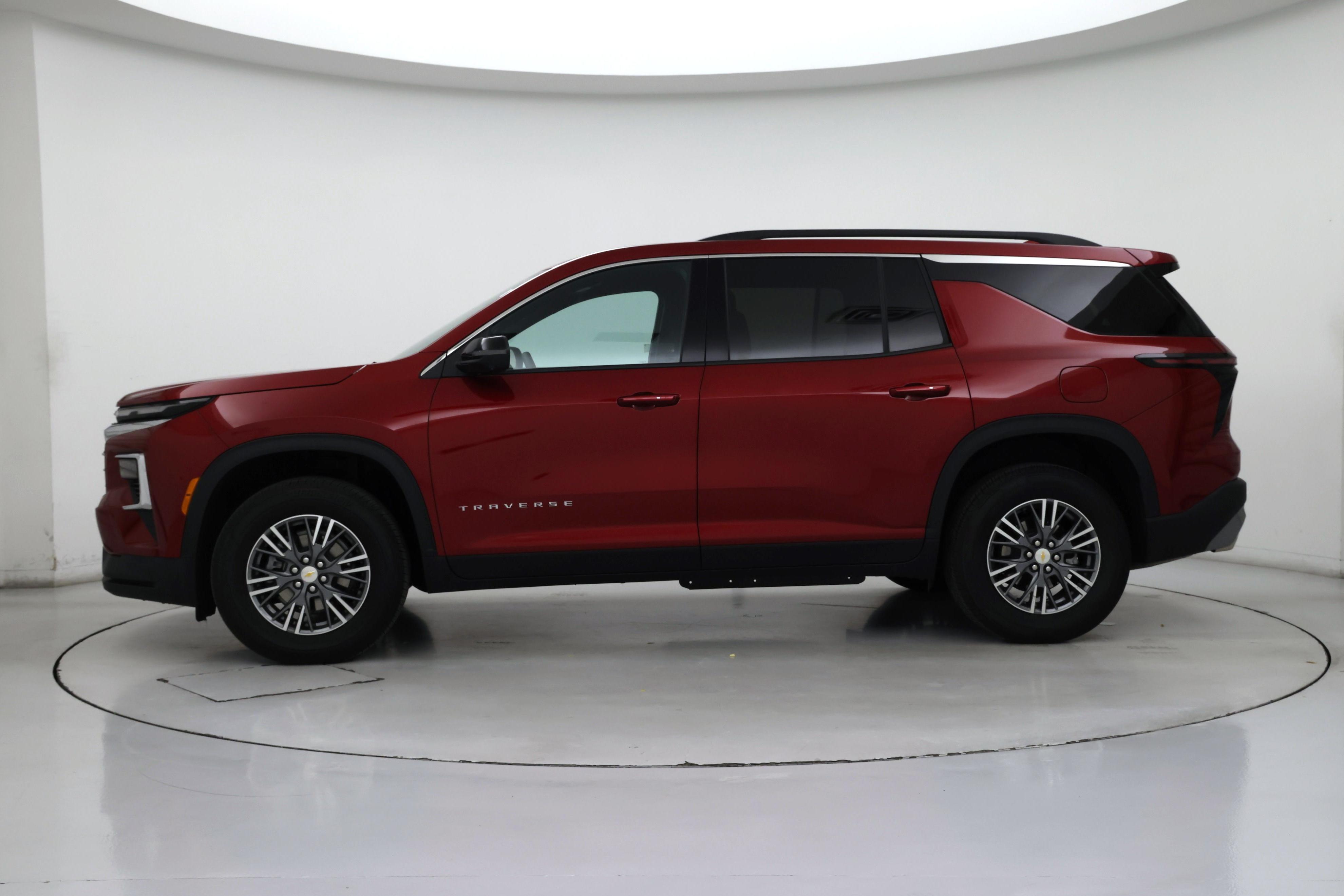 Thumbnail: 2025 Chevrolet Traverse - 3