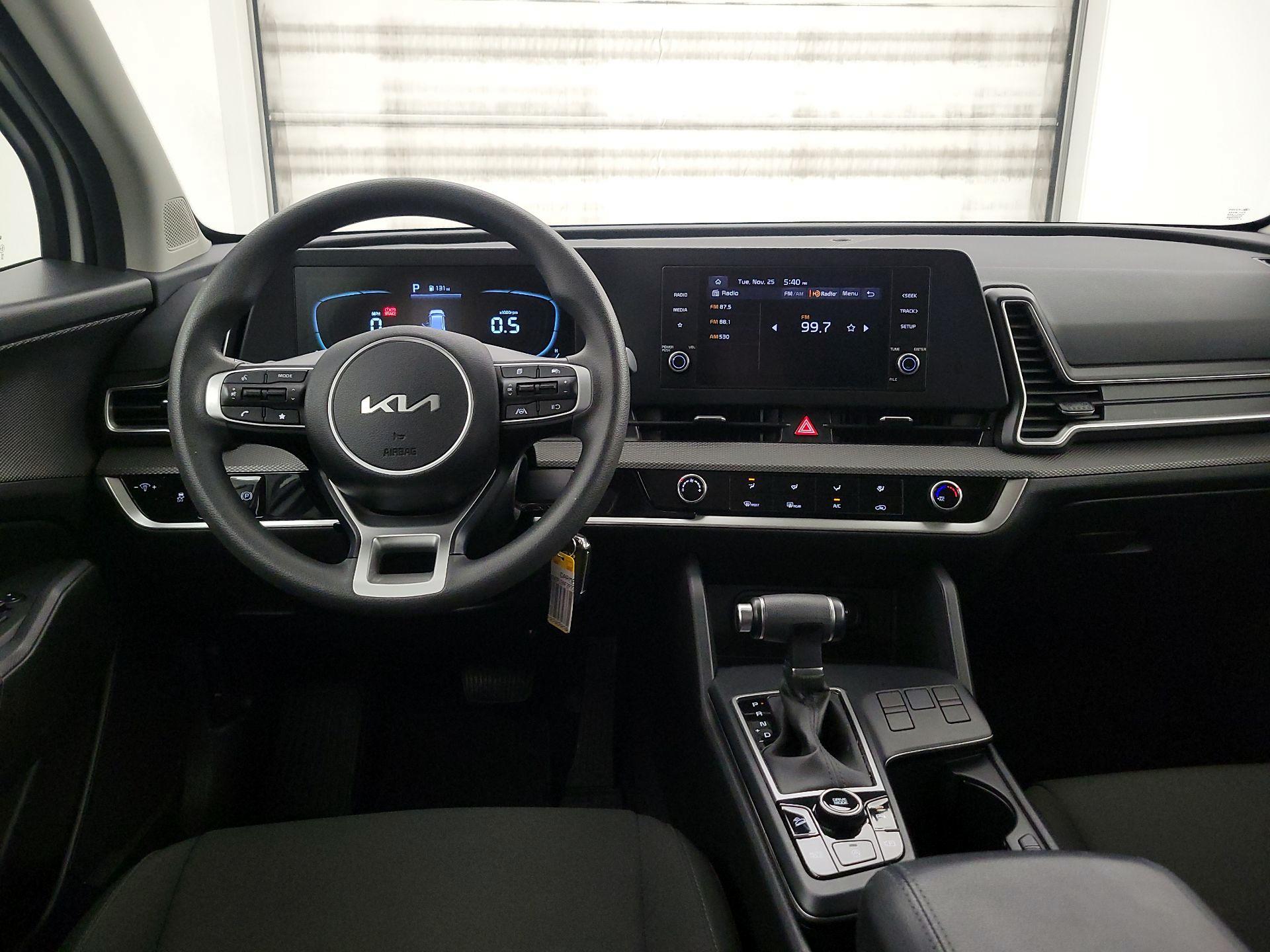 Thumbnail: 2023 Kia Sportage - 9