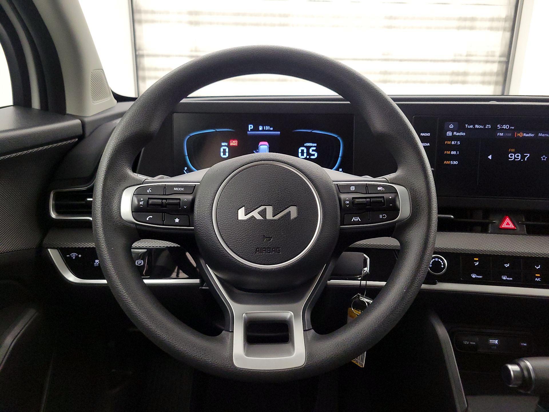 Thumbnail: 2023 Kia Sportage - 10