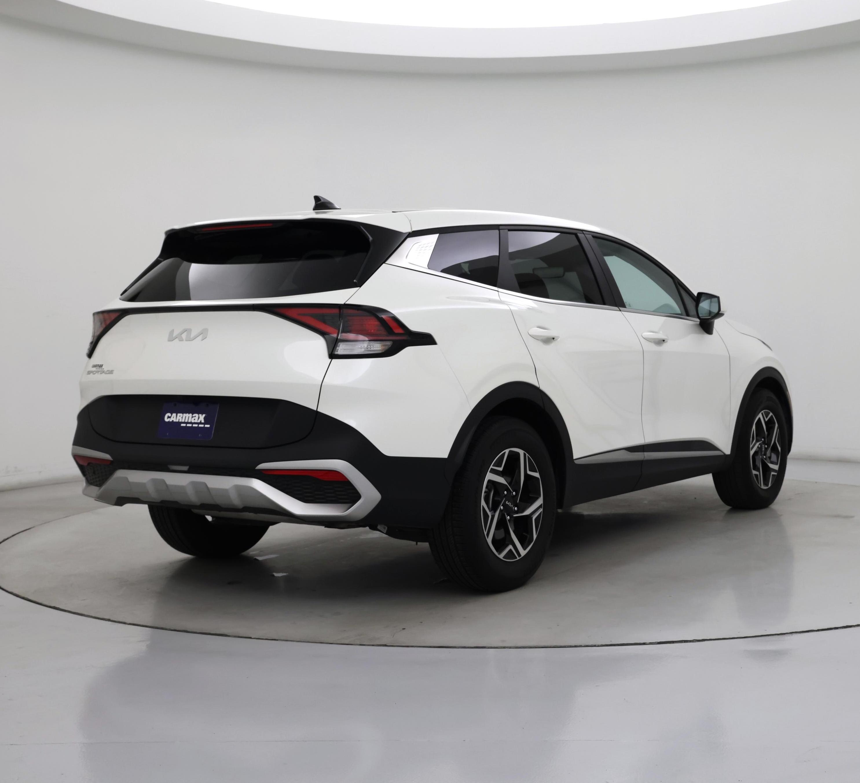 Thumbnail: 2023 Kia Sportage - 8