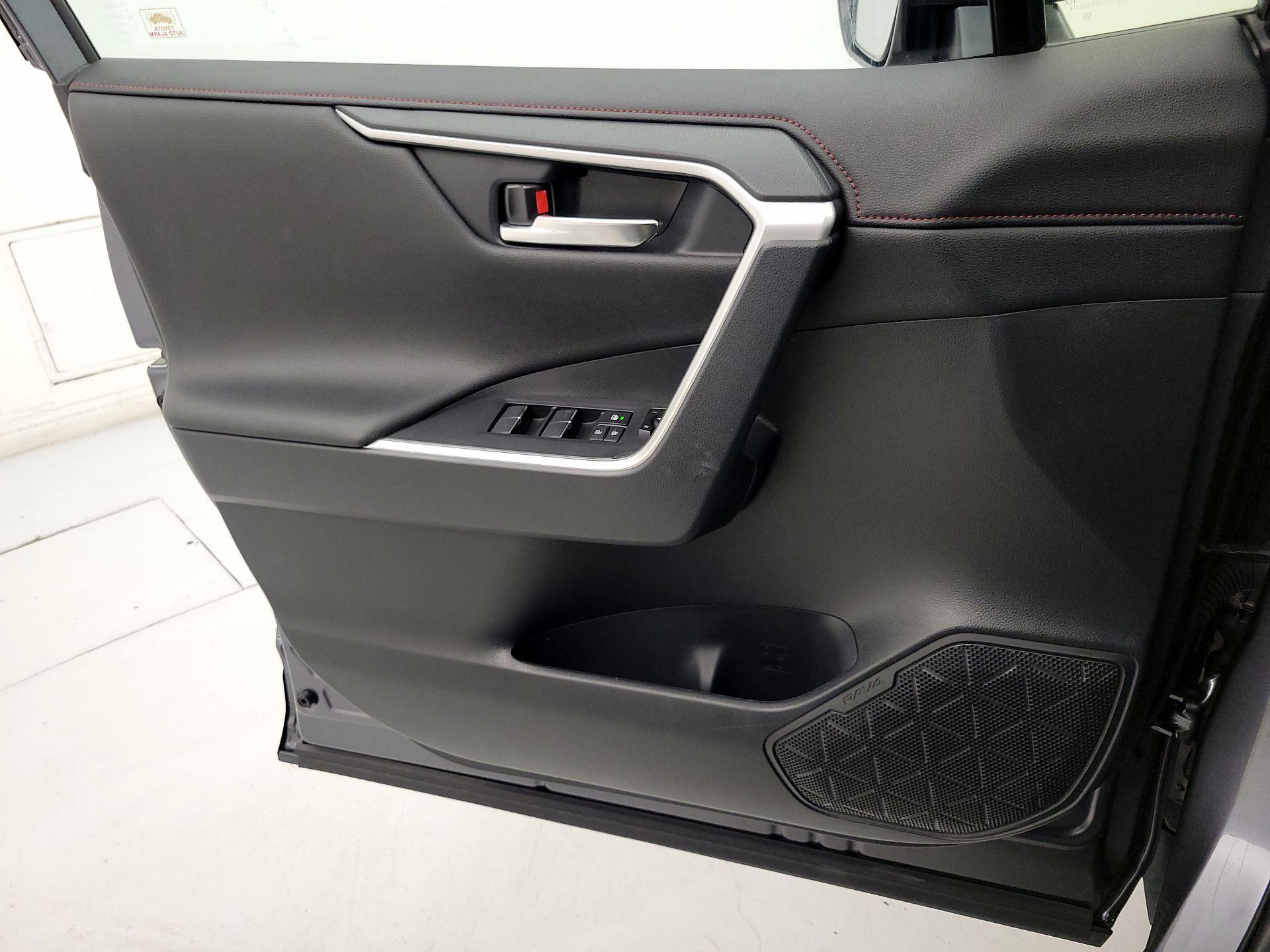 Thumbnail: 2023 Toyota RAV4 - 12