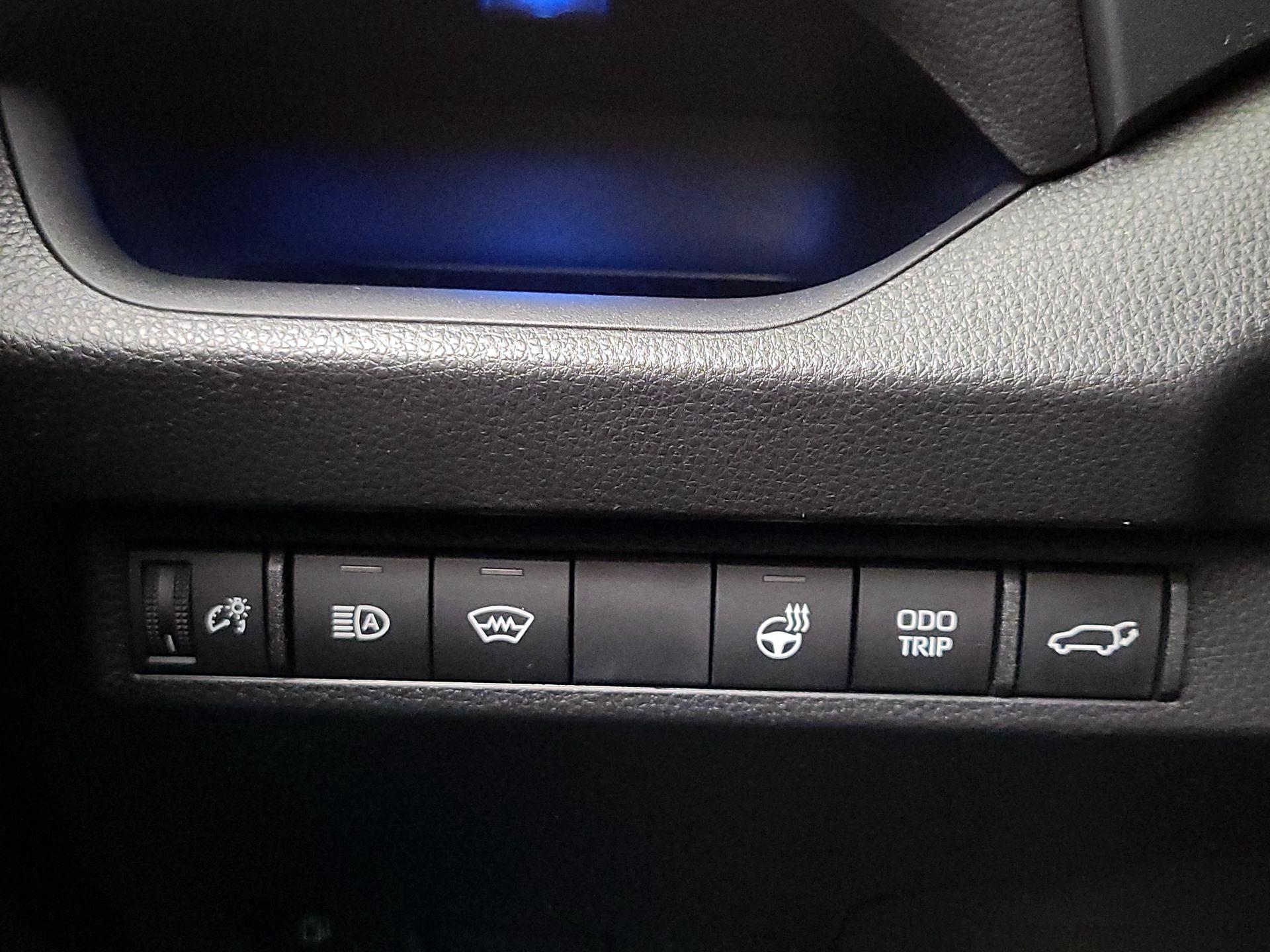 Thumbnail: 2023 Toyota RAV4 - 13