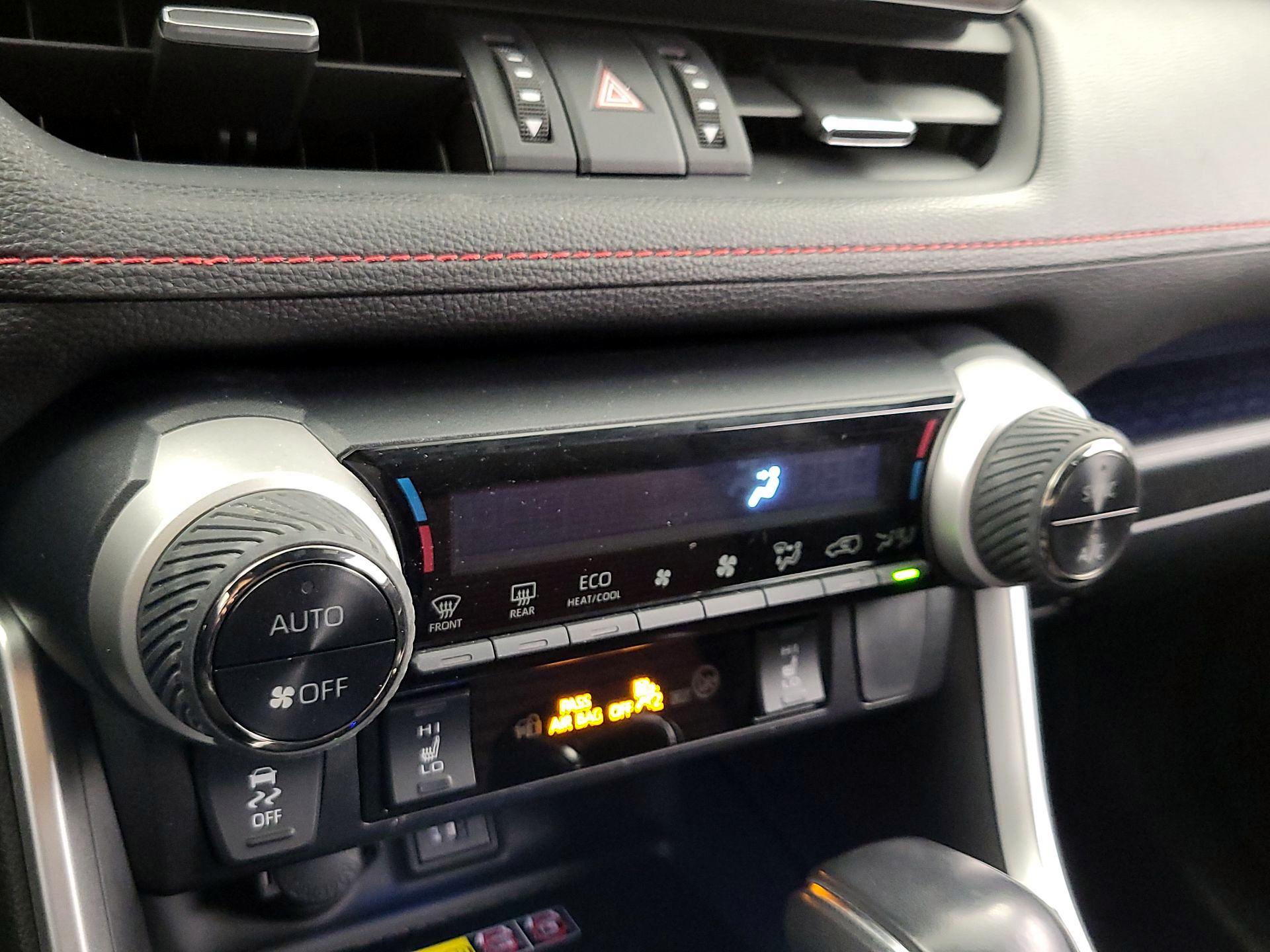 Thumbnail: 2023 Toyota RAV4 - 16