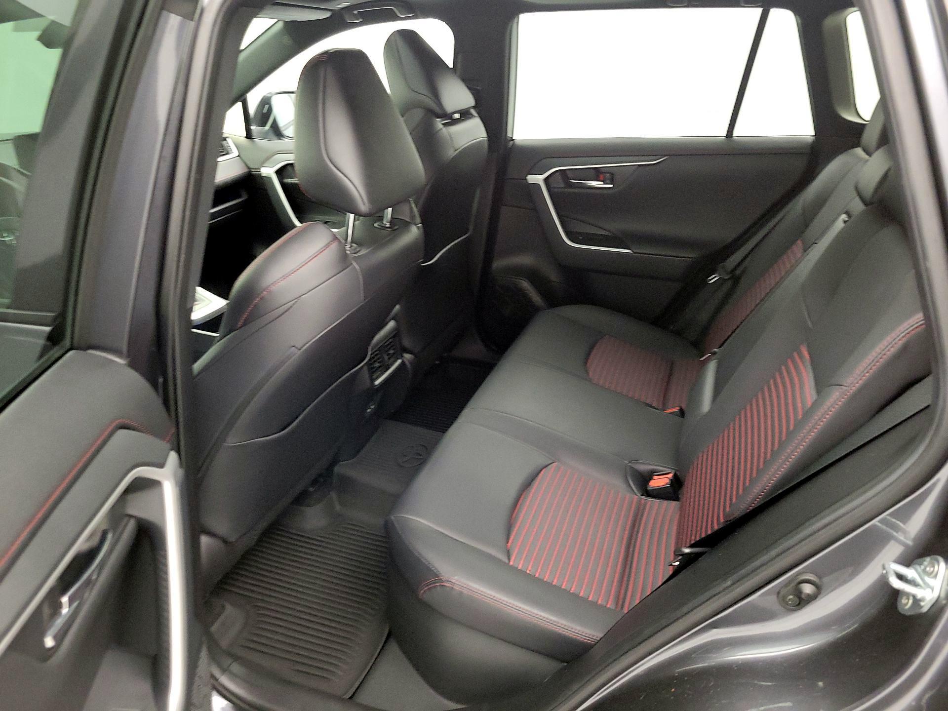 Thumbnail: 2023 Toyota RAV4 - 20