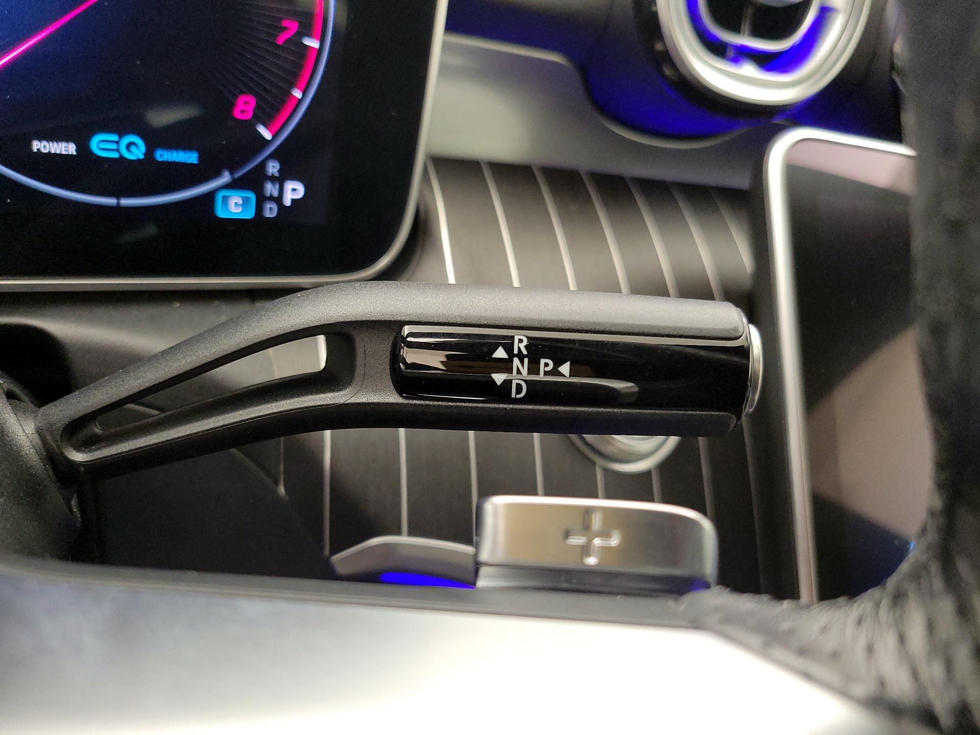 Thumbnail: 2022 Mercedes-Benz C-Class - 17