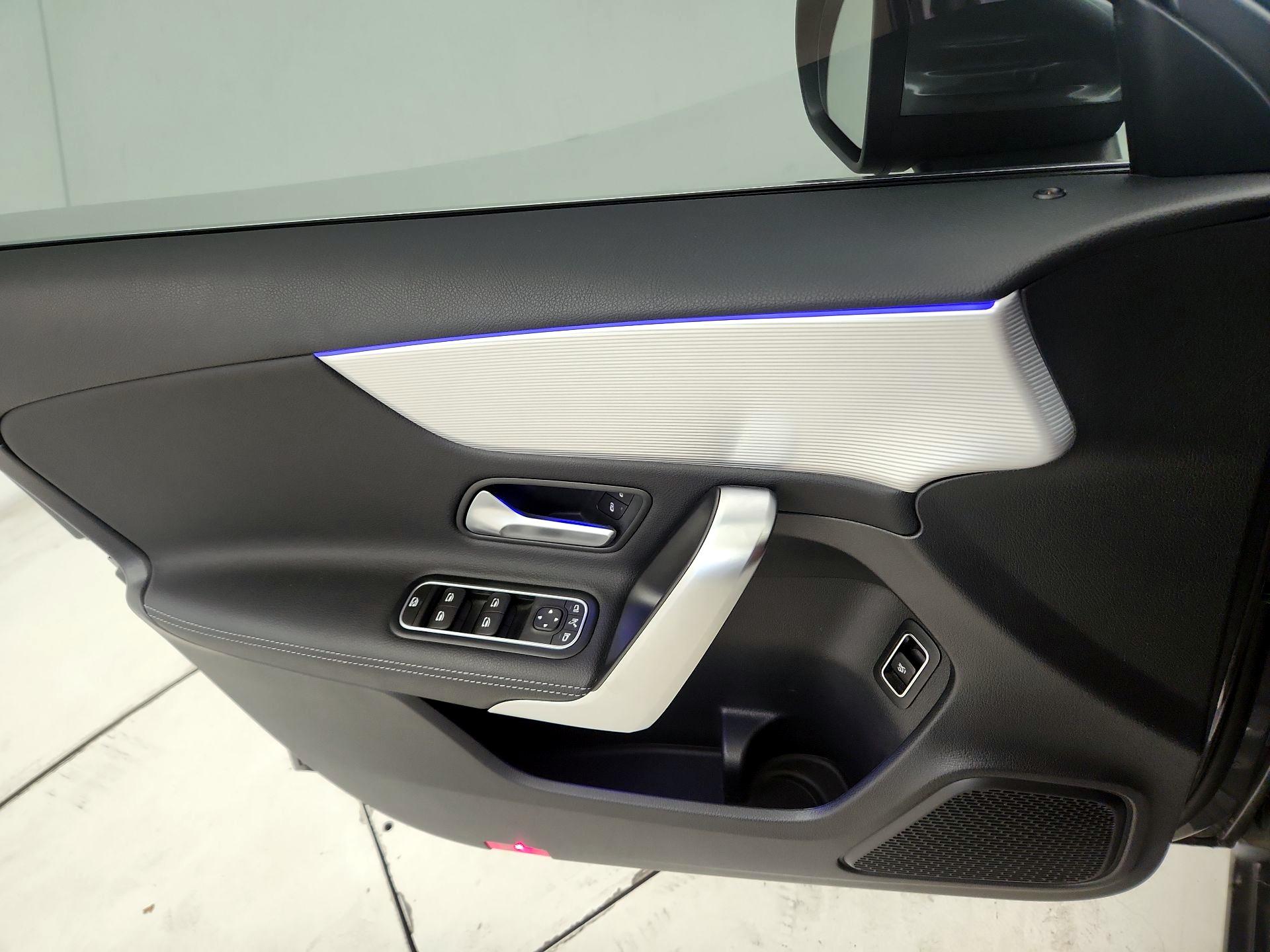 Thumbnail: 2022 Mercedes-Benz A-Class - 12