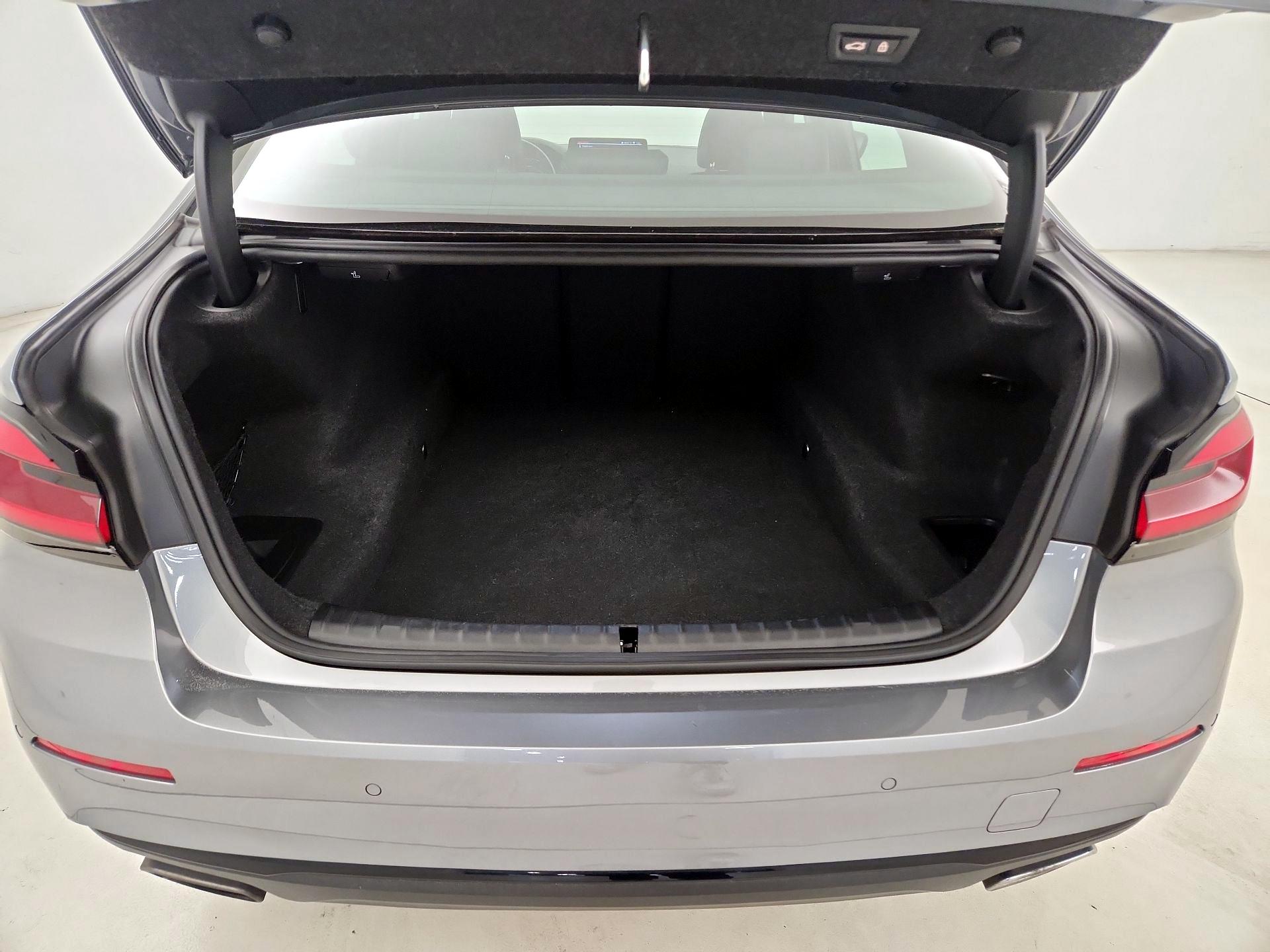 Thumbnail: 2023 BMW 5 Series - 16