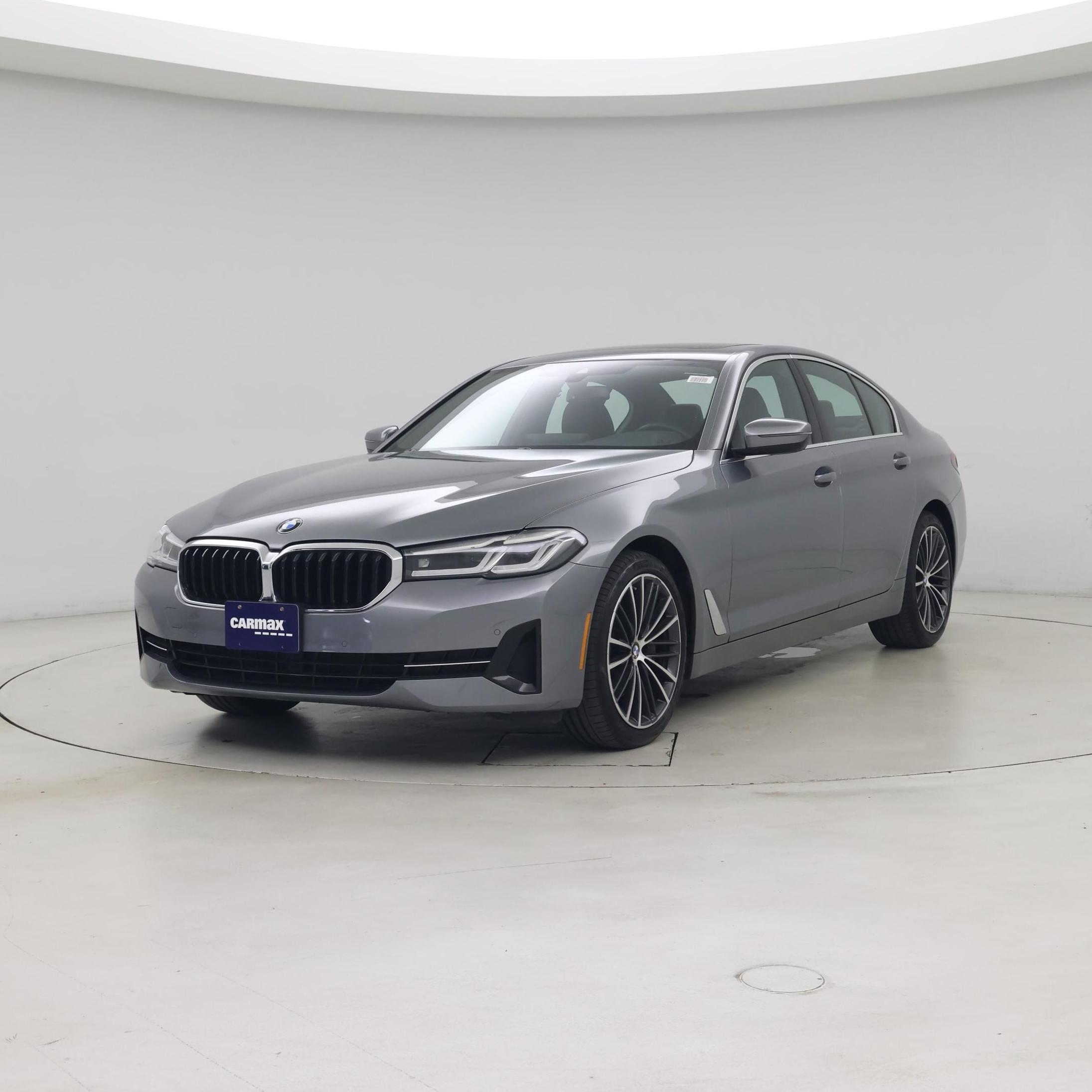 Thumbnail: 2023 BMW 5 Series - 4