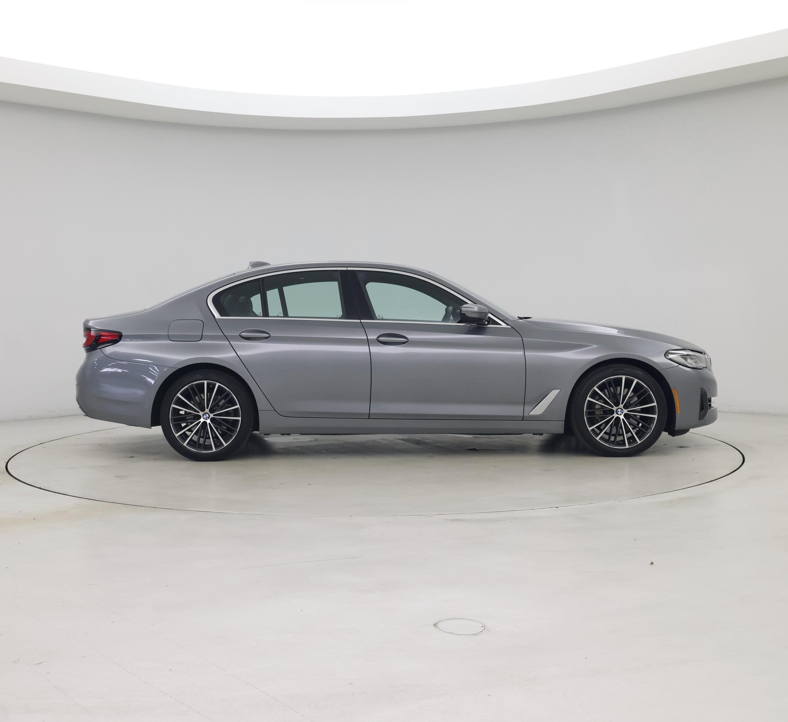 Thumbnail: 2023 BMW 5 Series - 7