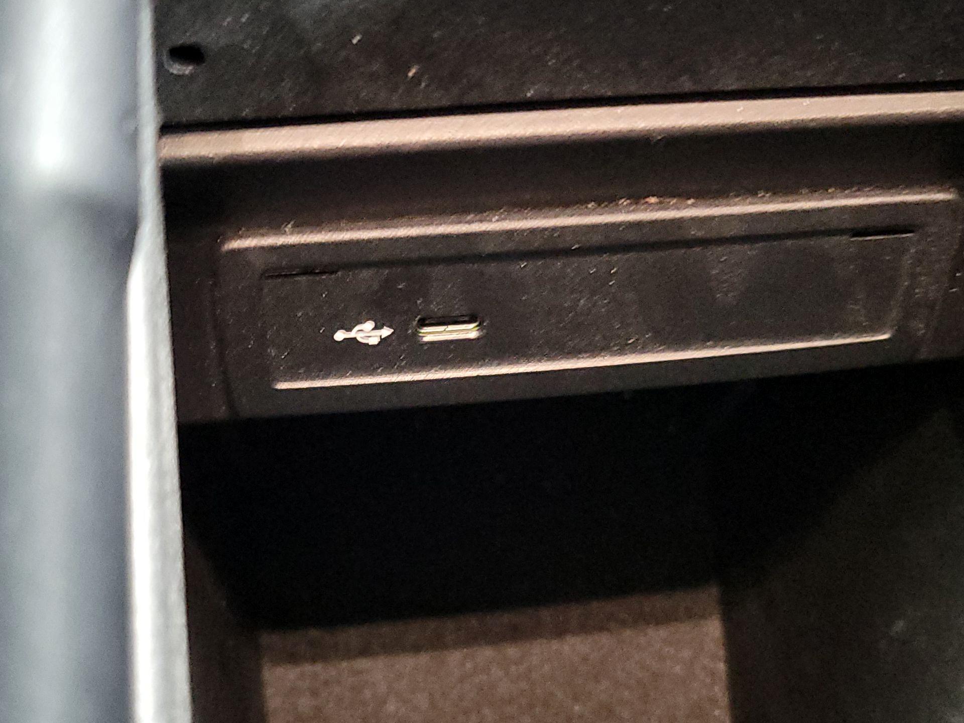 Thumbnail: 2023 Mercedes-Benz GLA - 18