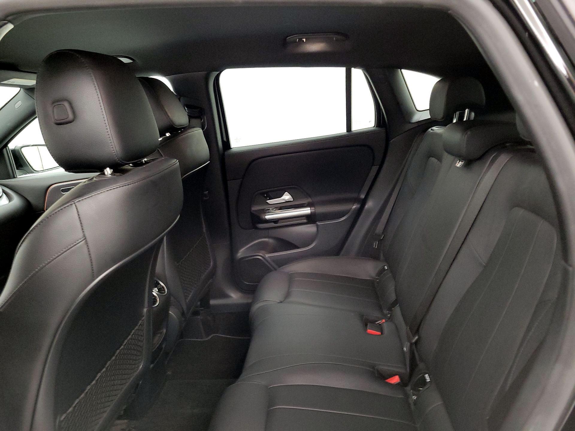 Thumbnail: 2023 Mercedes-Benz GLA - 19