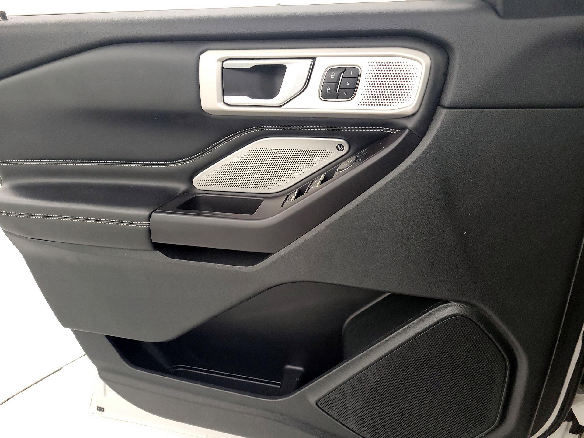 Thumbnail: 2020 Ford Explorer - 12