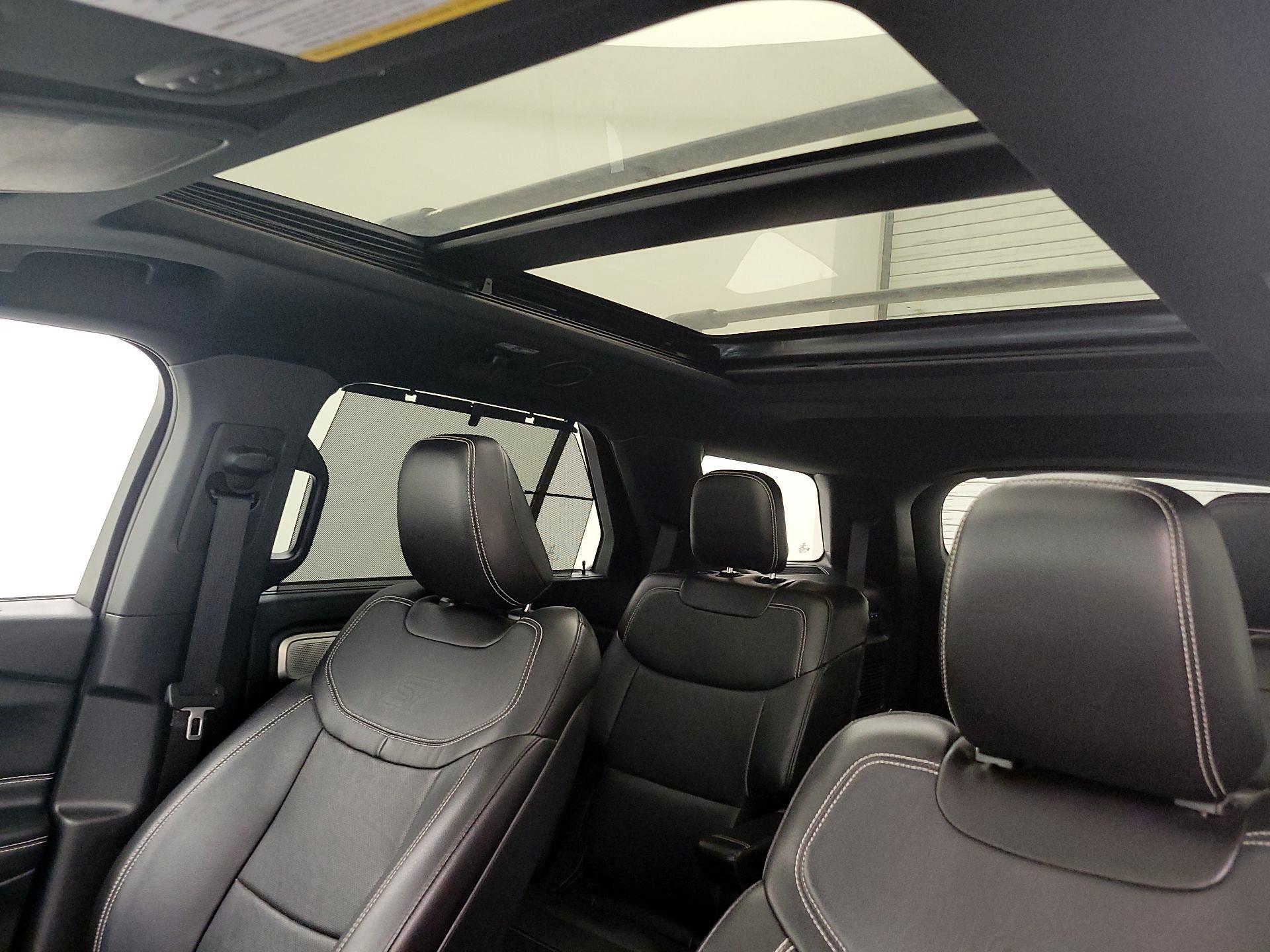 Thumbnail: 2020 Ford Explorer - 20