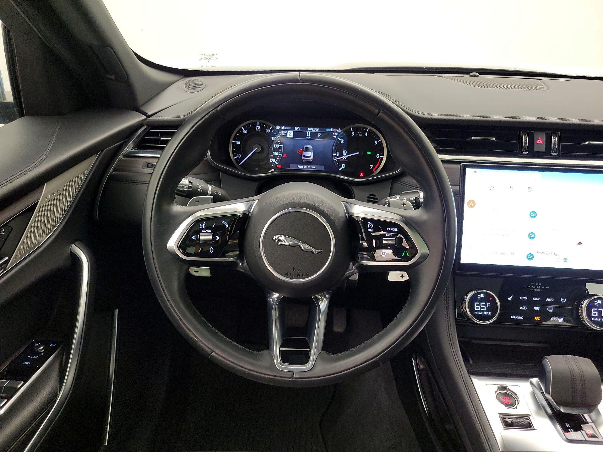 Thumbnail: 2022 Jaguar F-Pace - 10