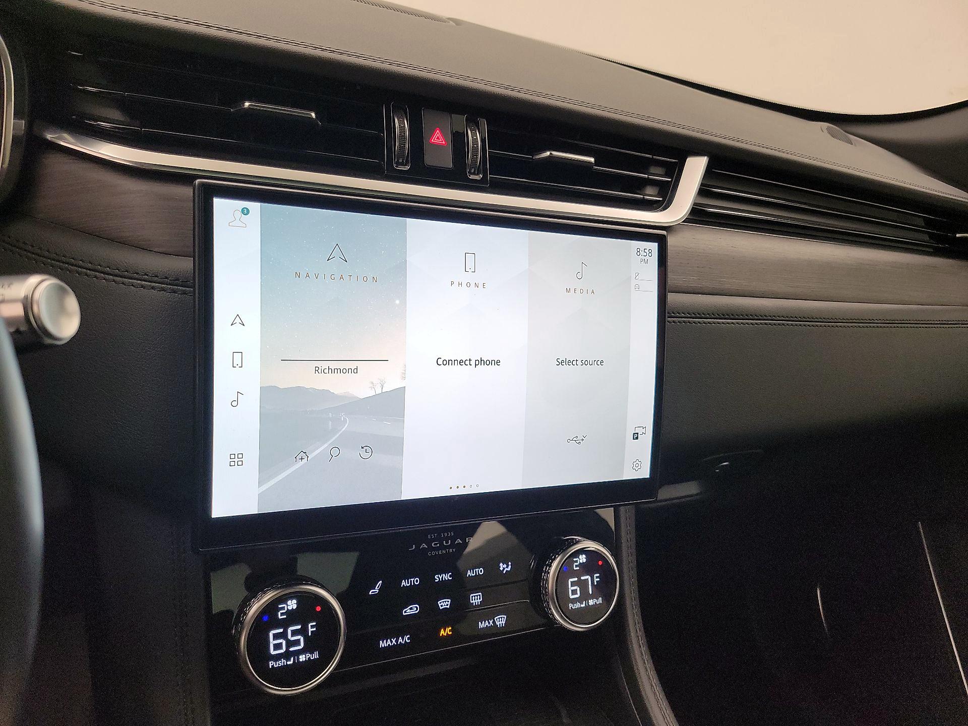 Thumbnail: 2022 Jaguar F-Pace - 16