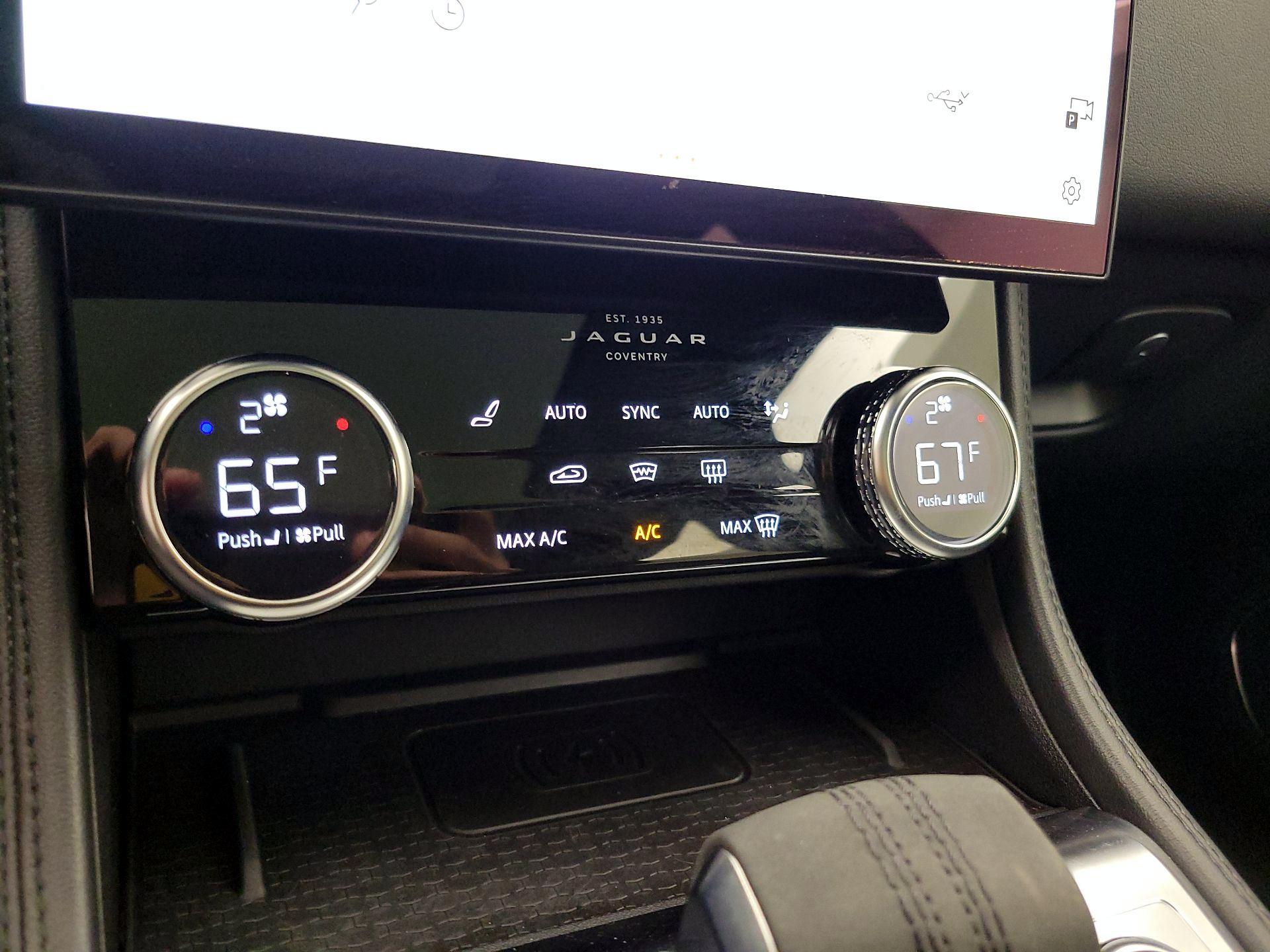 Thumbnail: 2022 Jaguar F-Pace - 17