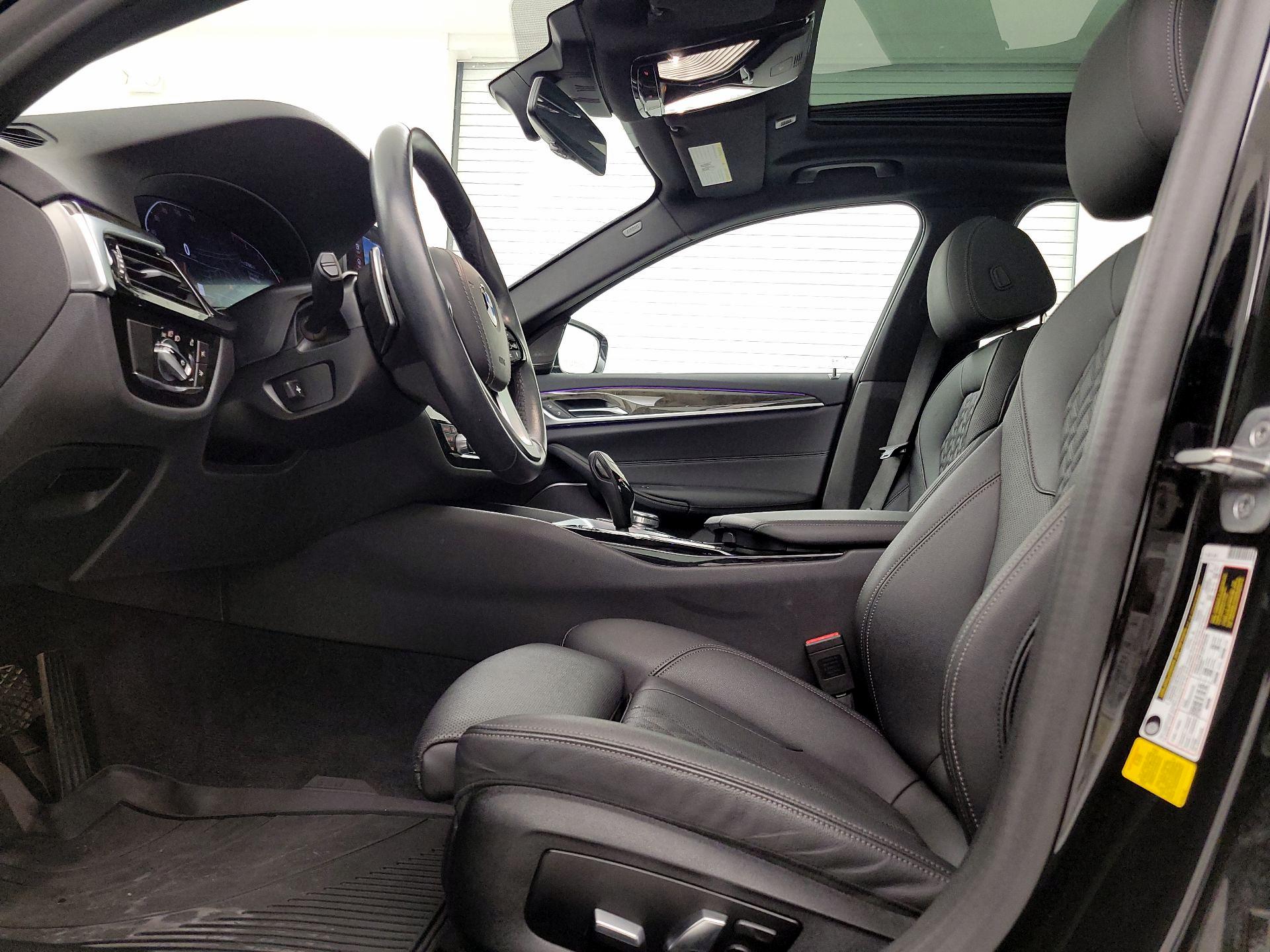 Thumbnail: 2022 BMW 5 Series - 11