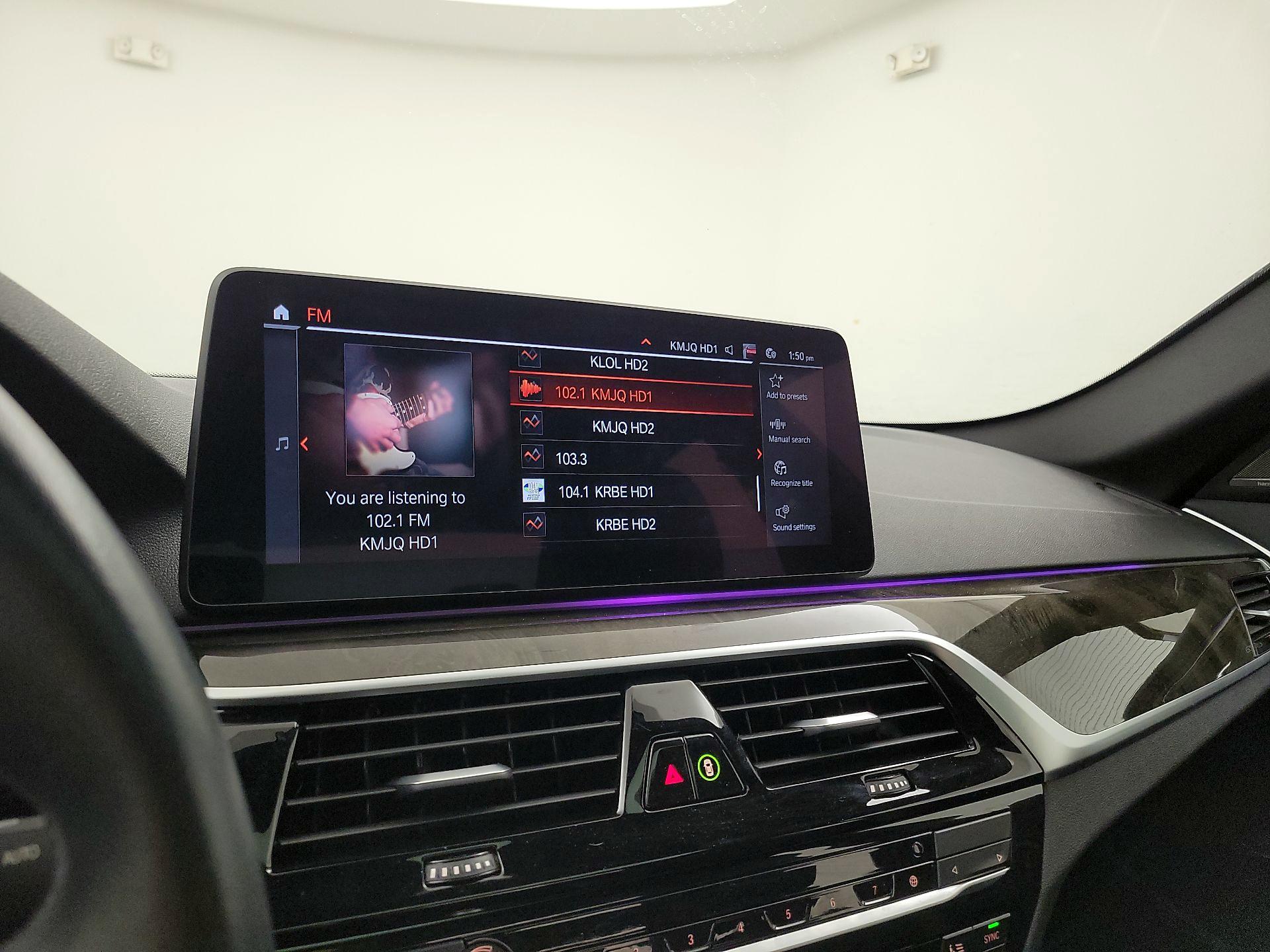 Thumbnail: 2022 BMW 5 Series - 16