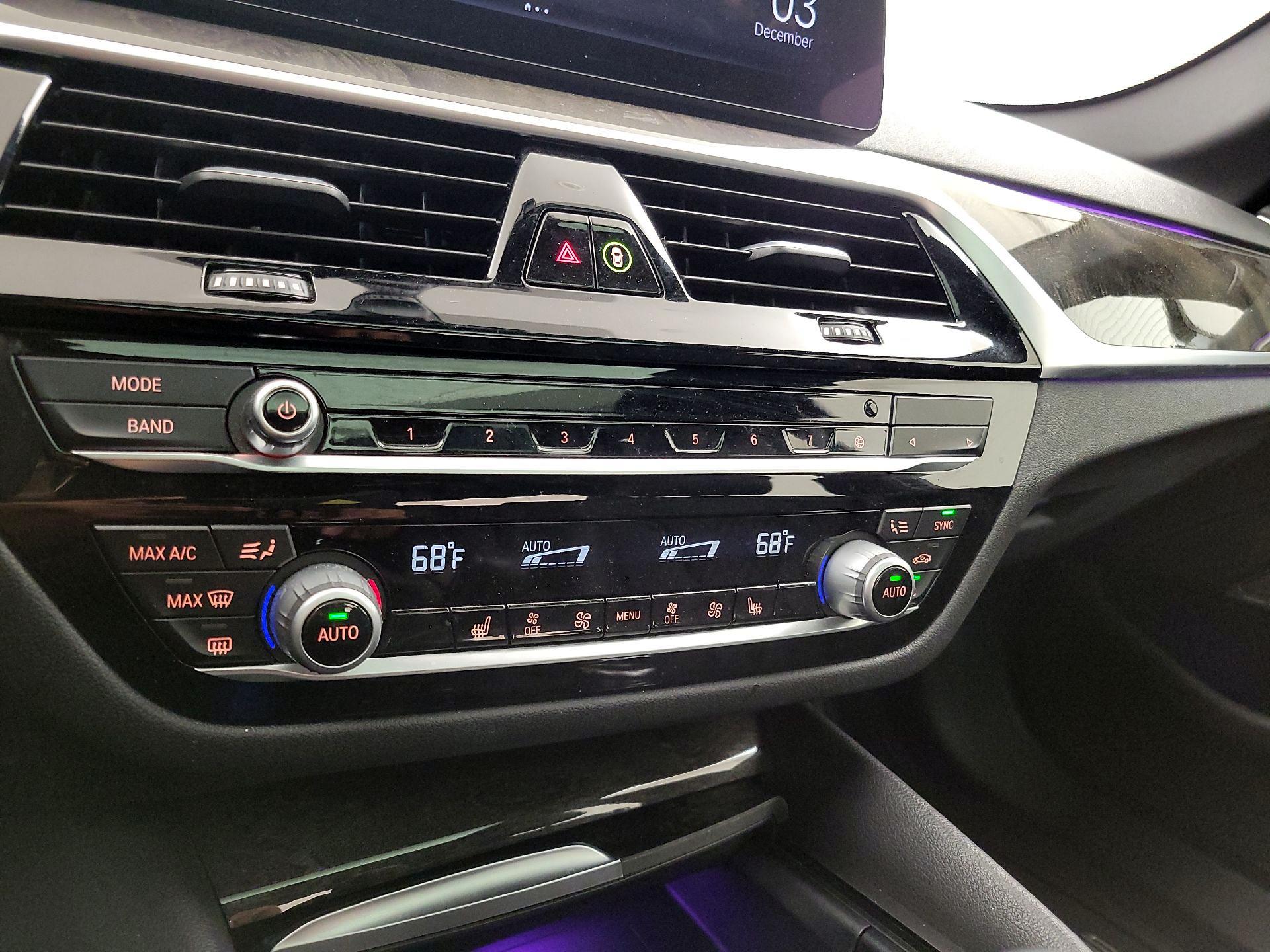 Thumbnail: 2022 BMW 5 Series - 17