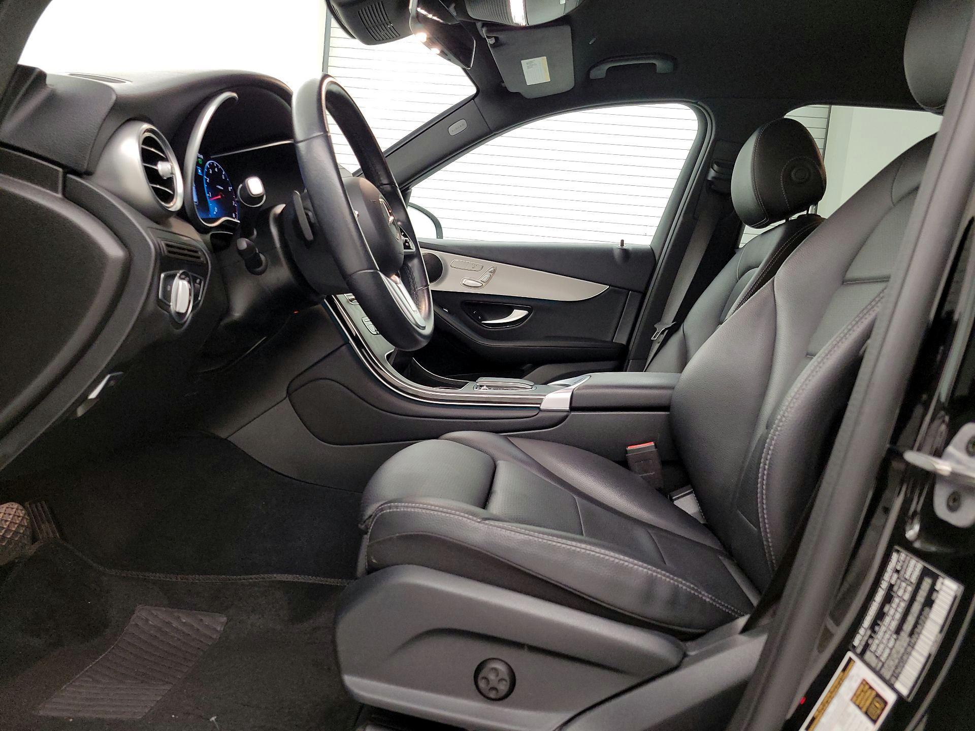 Thumbnail: 2022 Mercedes-Benz GLC - 11