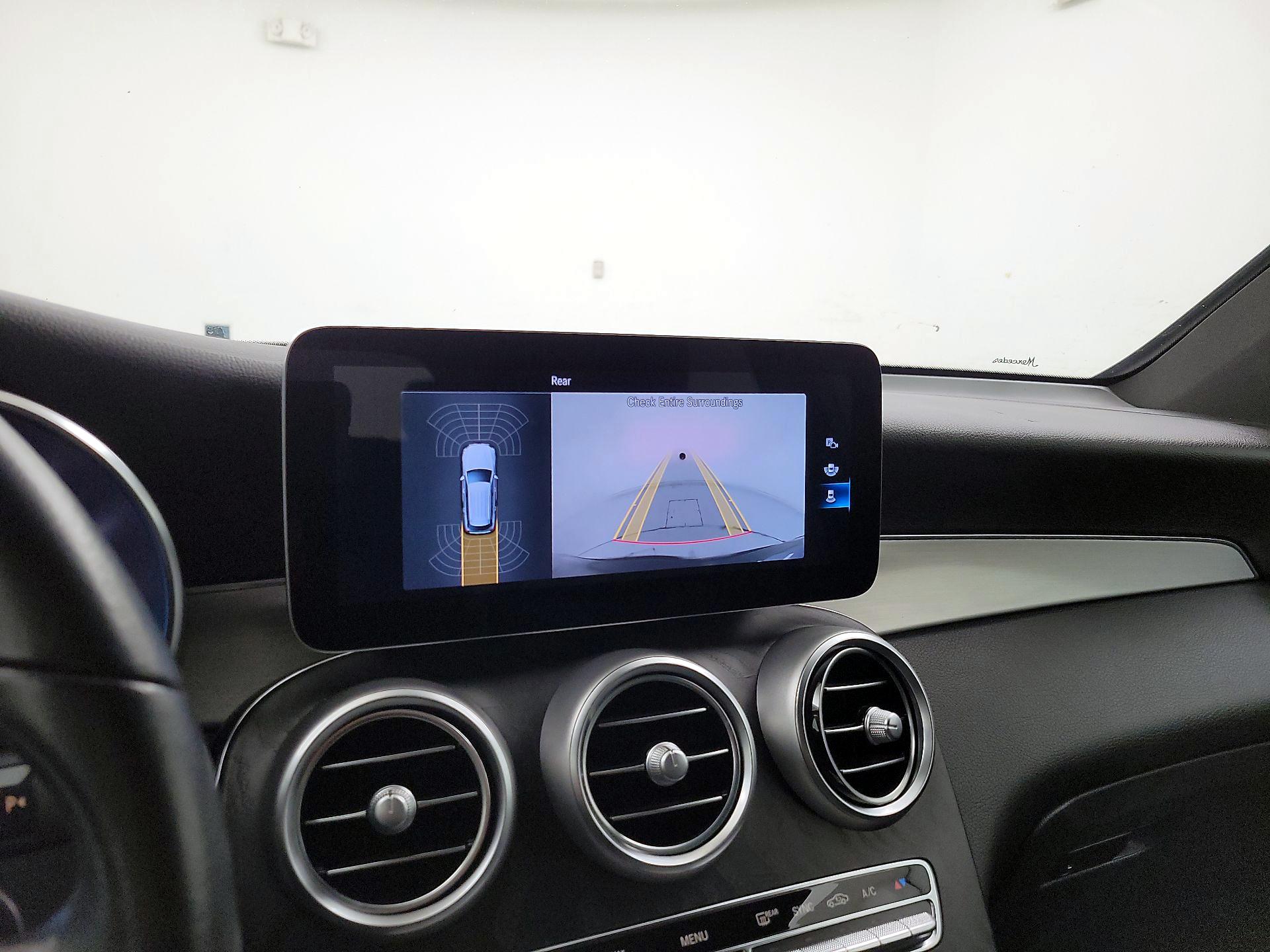 Thumbnail: 2022 Mercedes-Benz GLC - 14