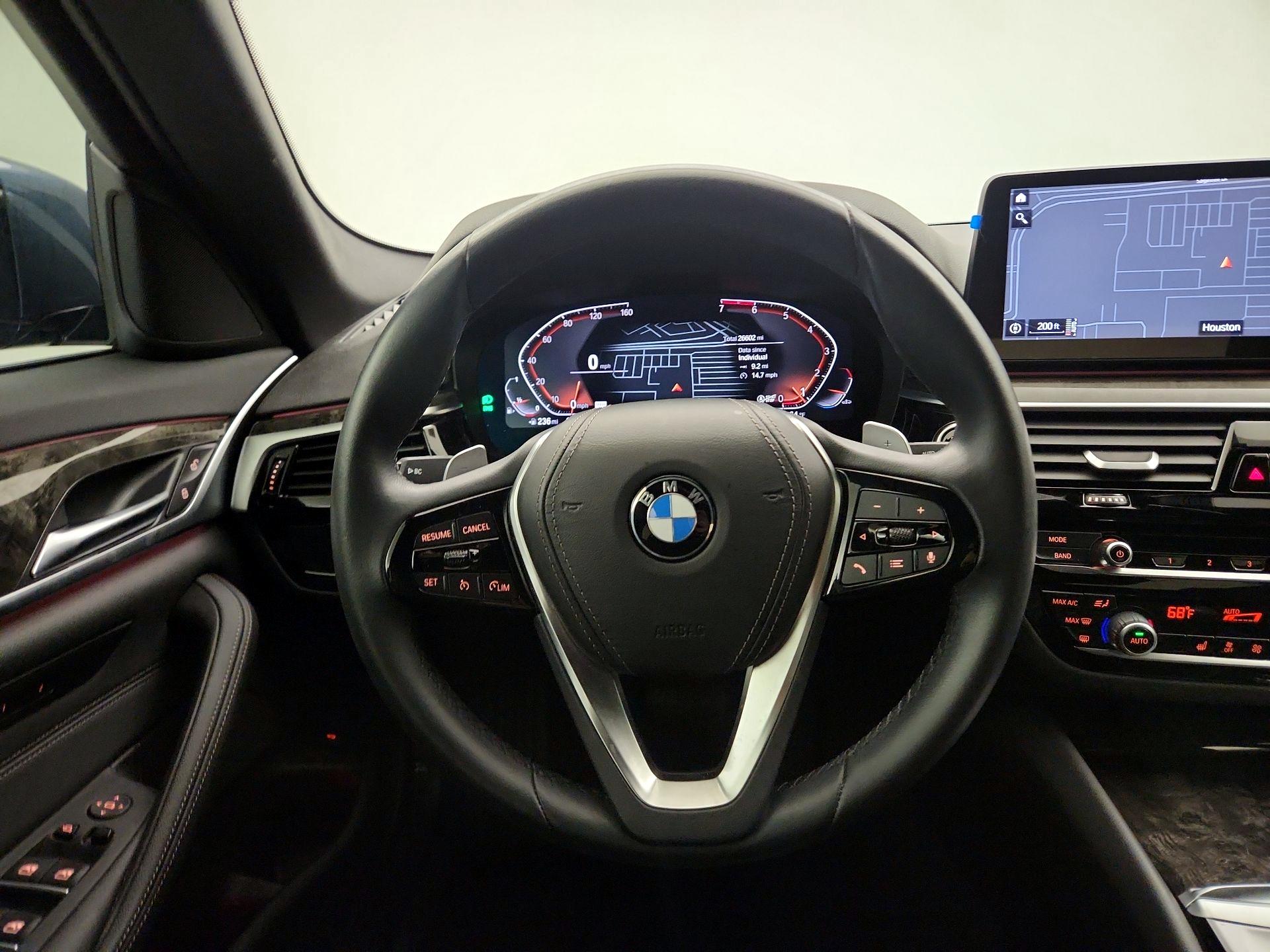 Thumbnail: 2023 BMW 5 Series - 10