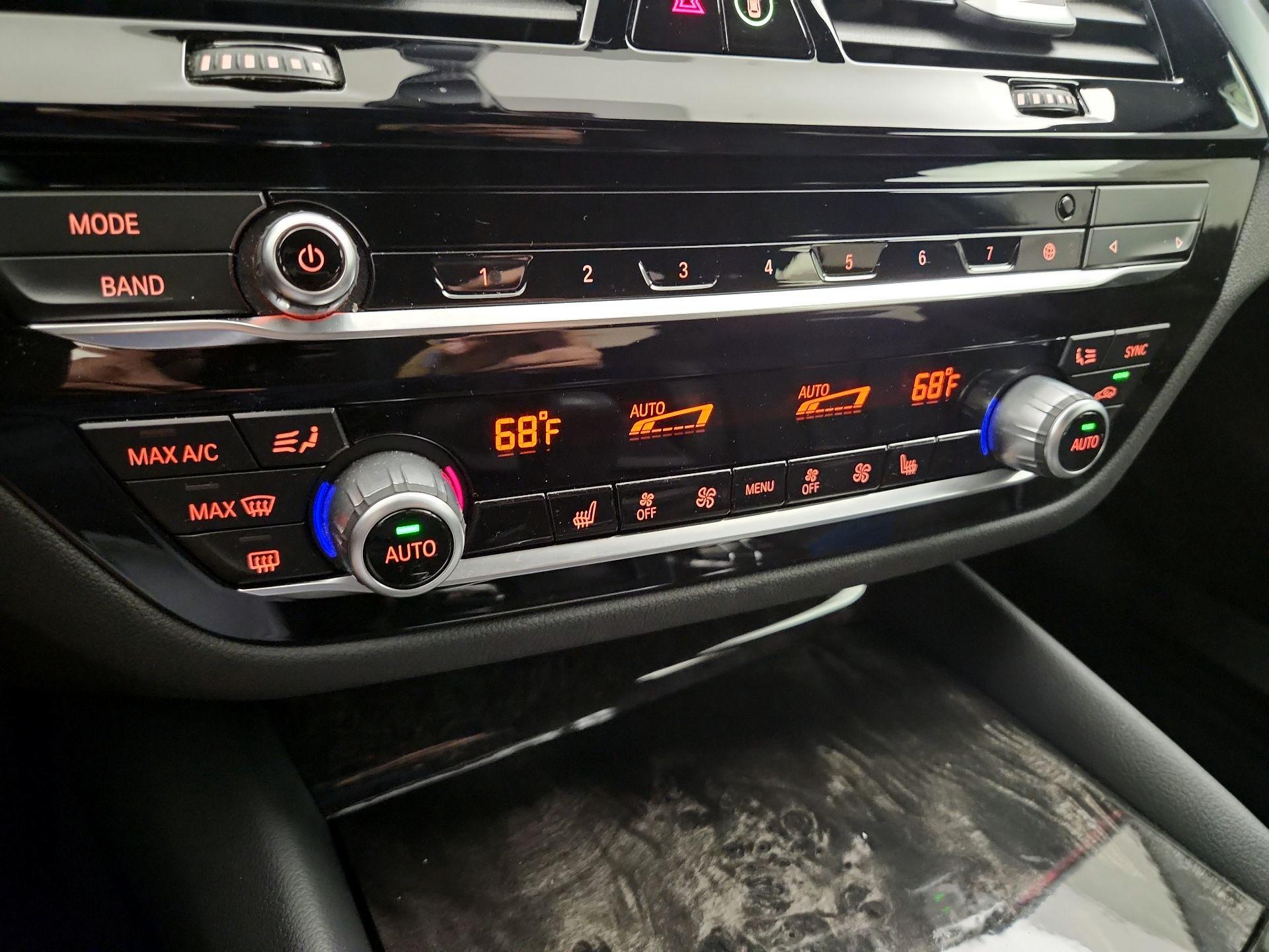 Thumbnail: 2023 BMW 5 Series - 17