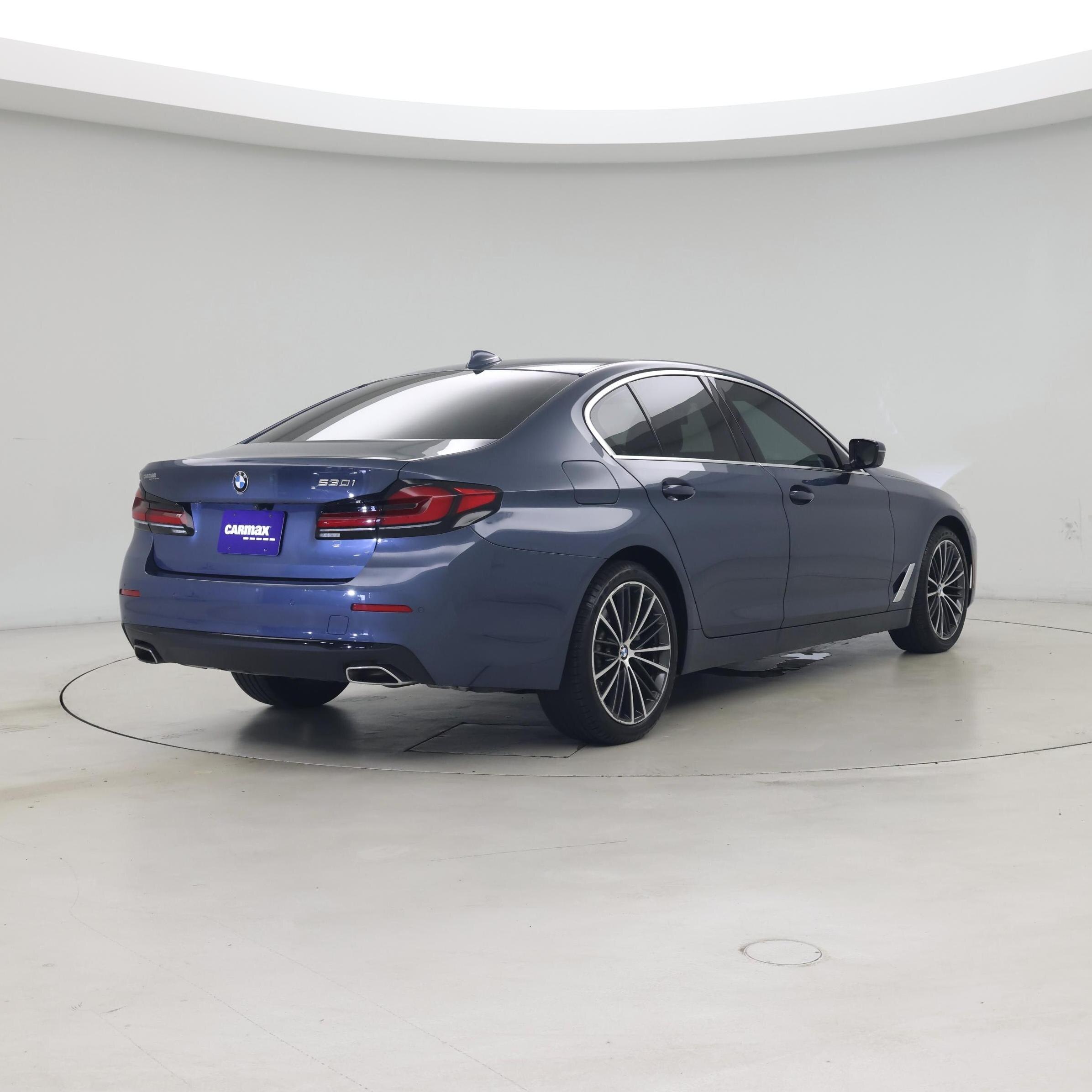 Thumbnail: 2023 BMW 5 Series - 8