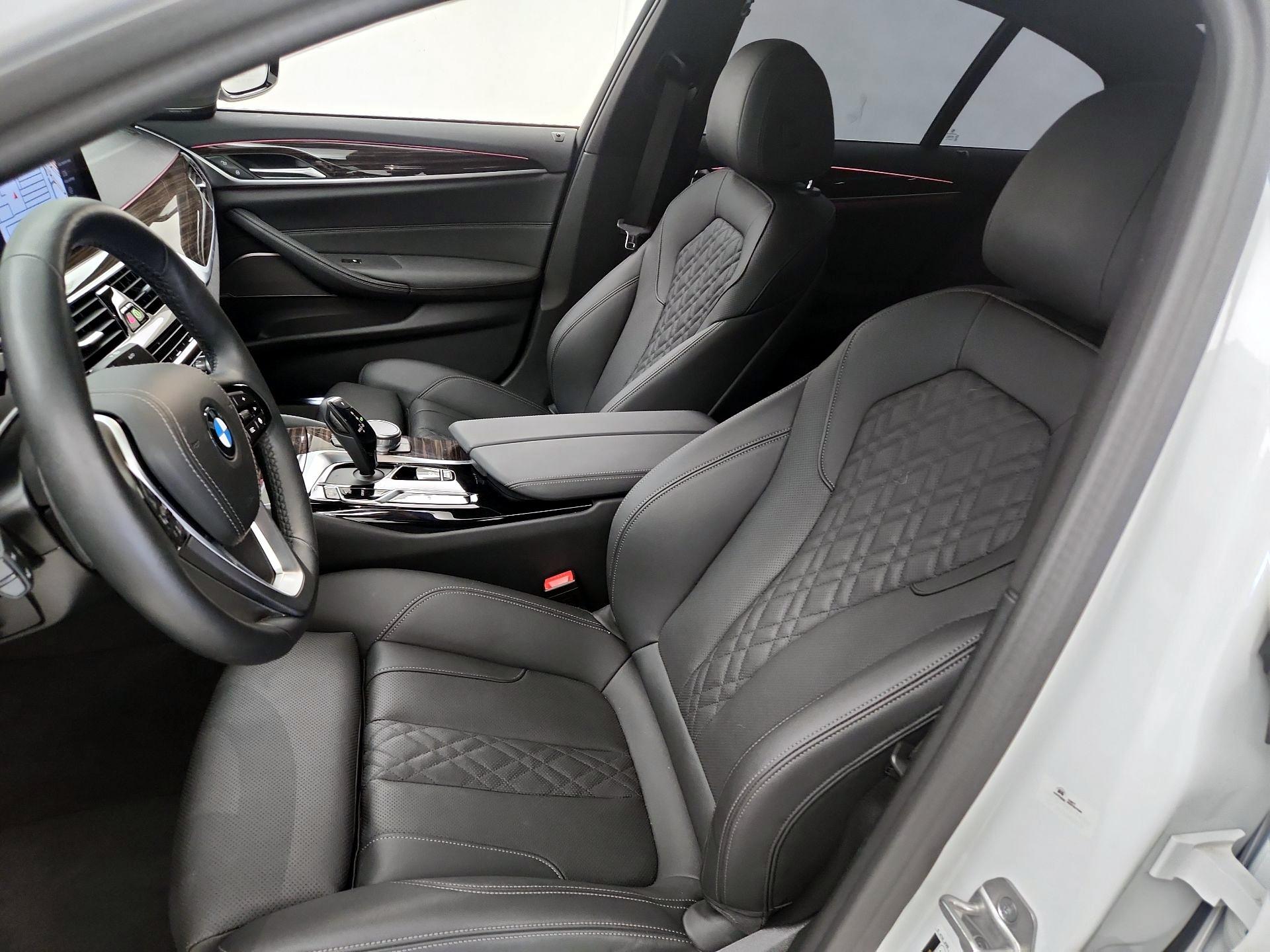 Thumbnail: 2023 BMW 5 Series - 11