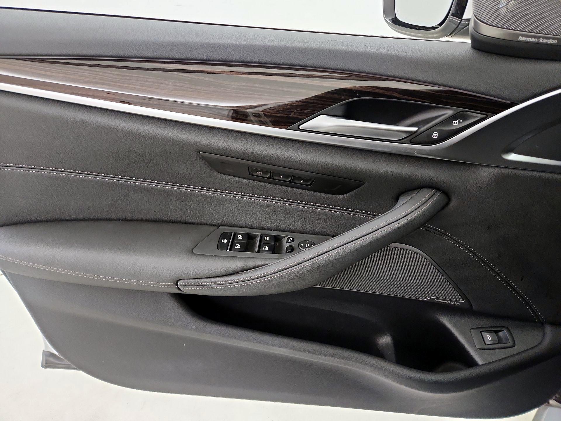 Thumbnail: 2023 BMW 5 Series - 12