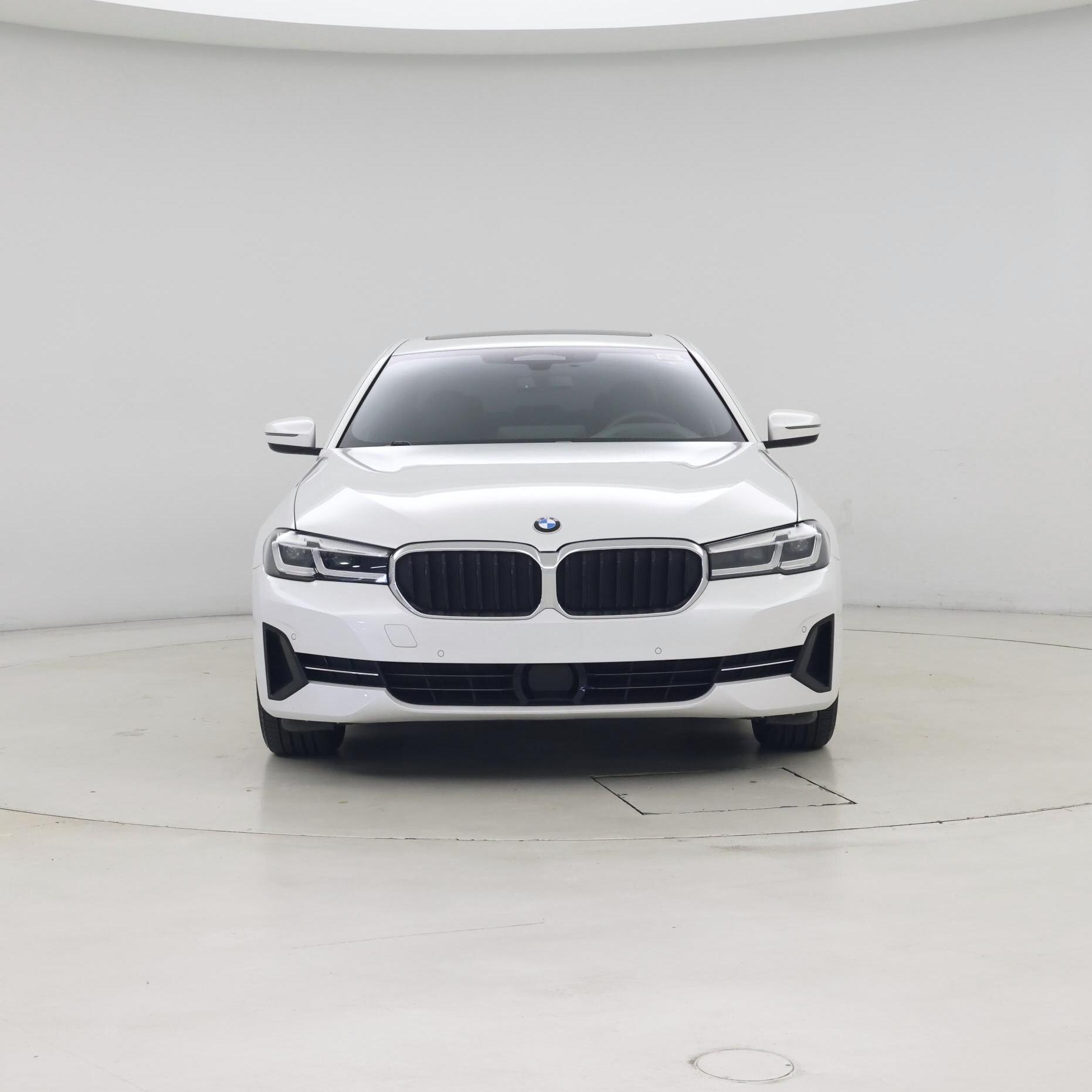 Thumbnail: 2023 BMW 5 Series - 5