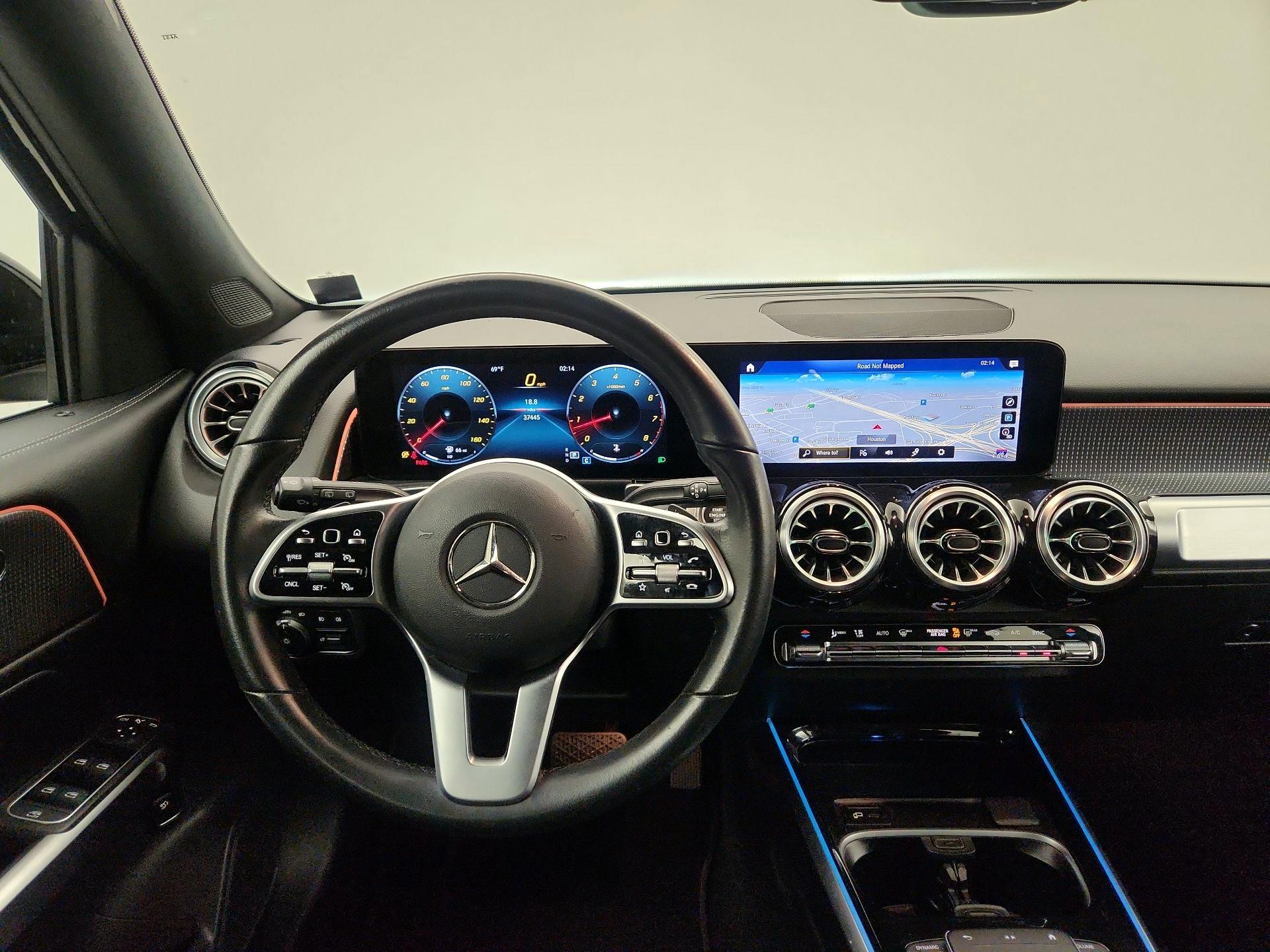 Thumbnail: 2022 Mercedes-Benz GLB - 10