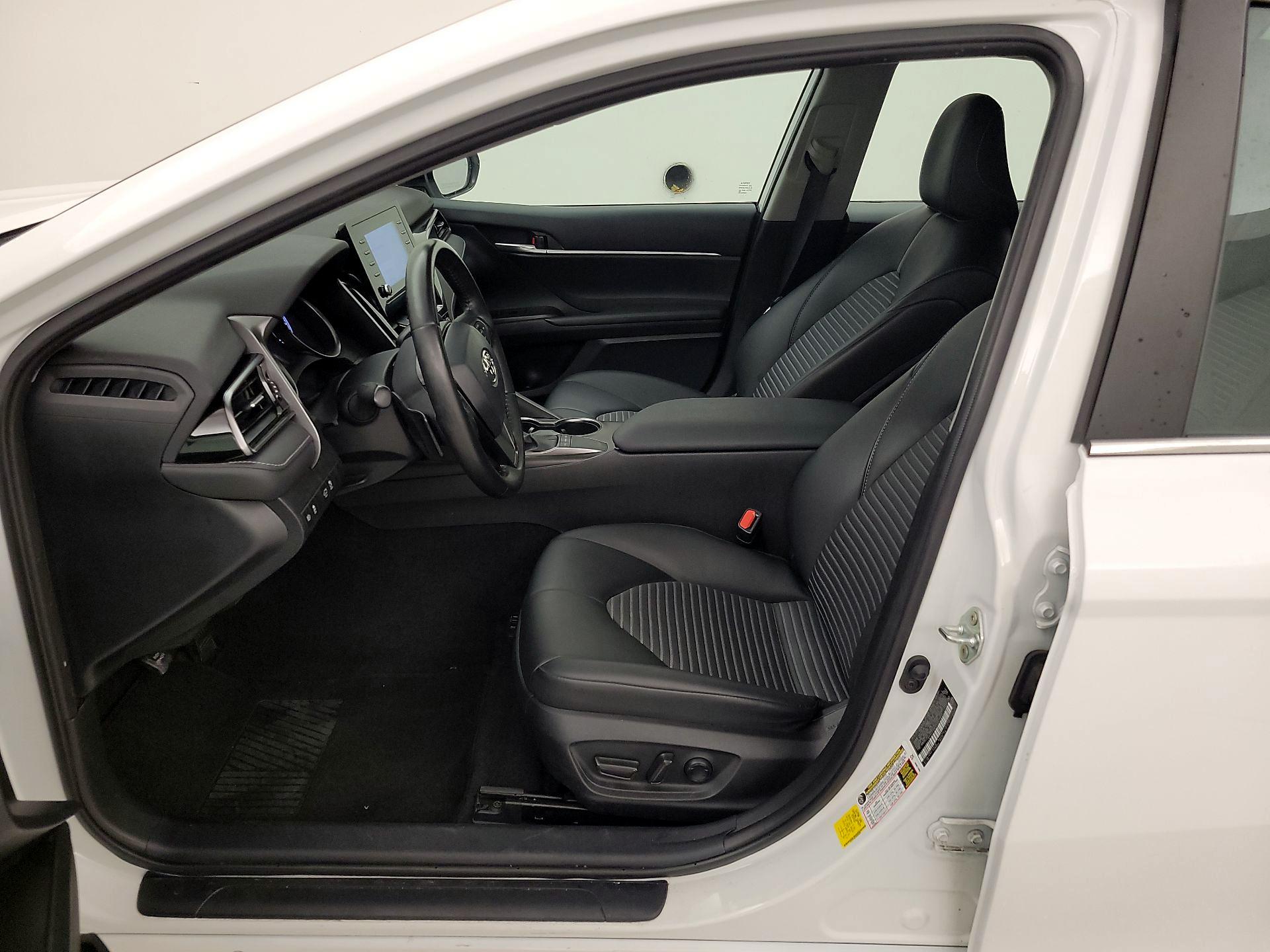 Thumbnail: 2023 Toyota Camry - 11