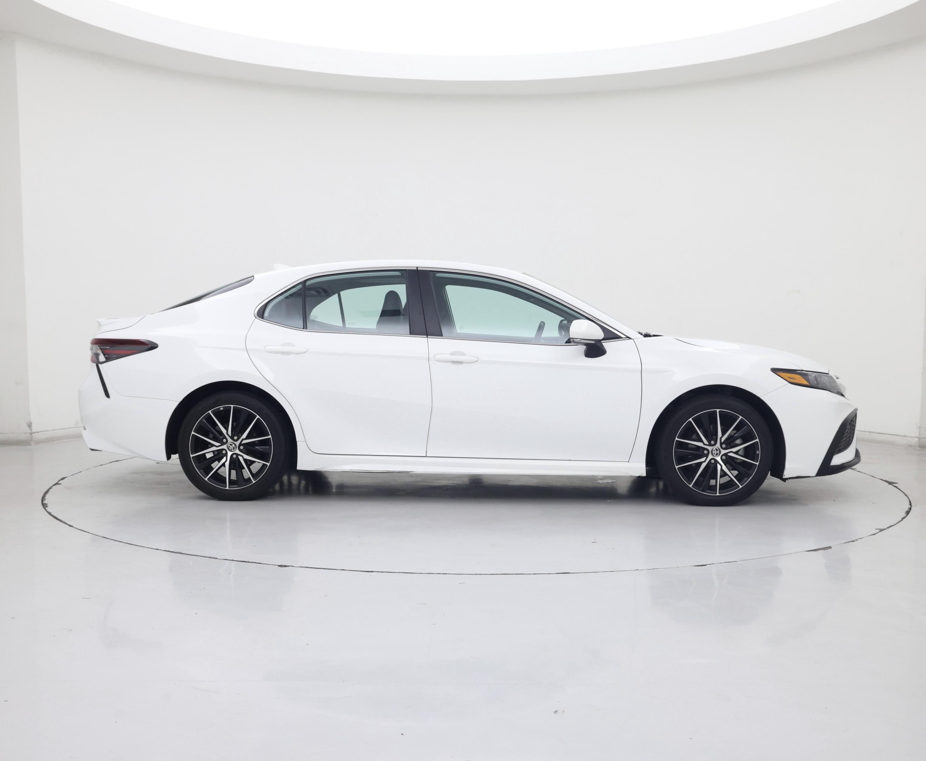 Thumbnail: 2023 Toyota Camry - 7