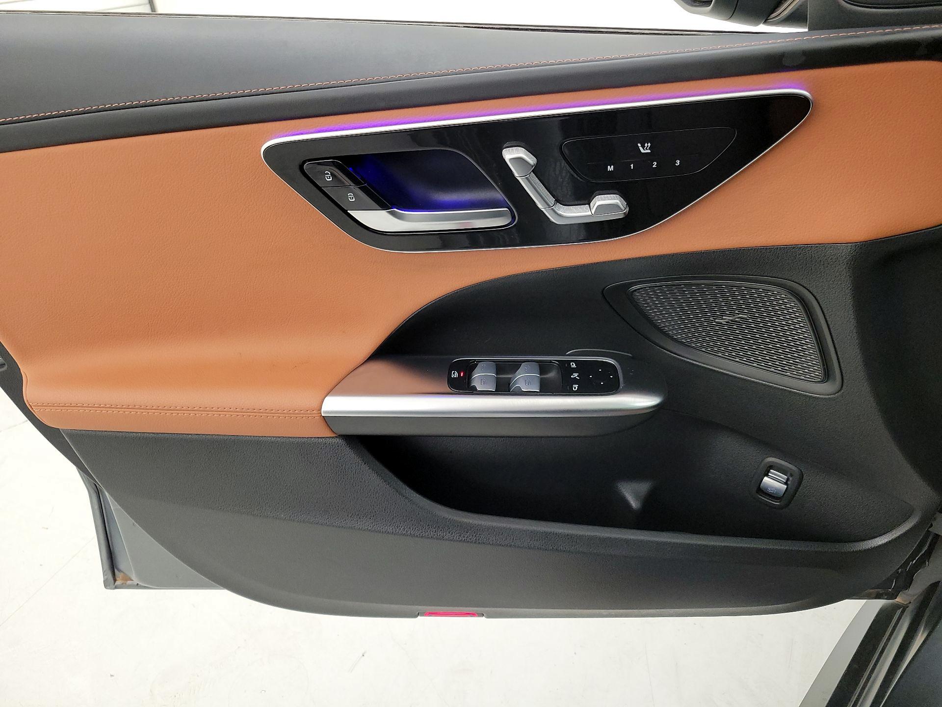 Thumbnail: 2023 Mercedes-Benz C-Class - 12